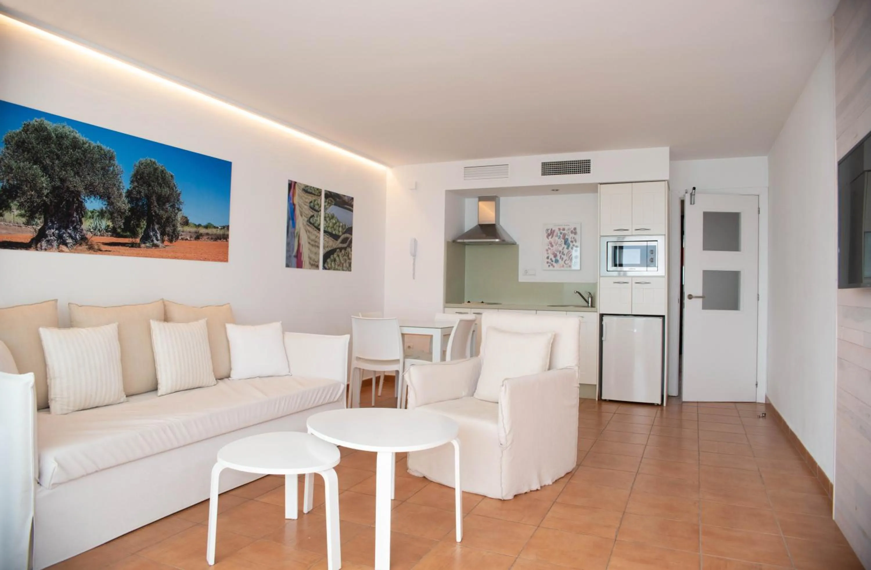 TV and multimedia in Apartamentos Llobet Ibiza