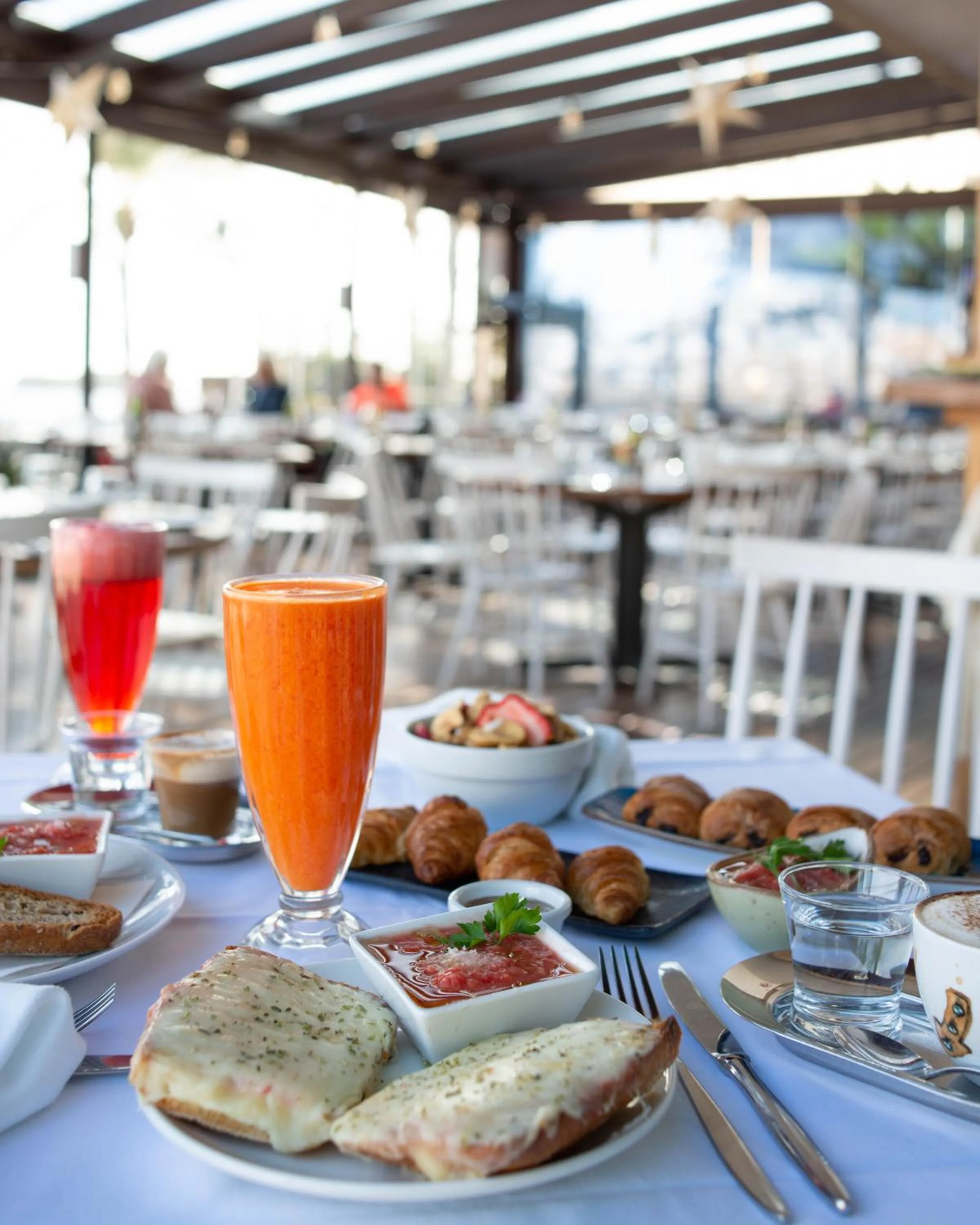 Restaurant/places to eat in Apartamentos Llobet Ibiza