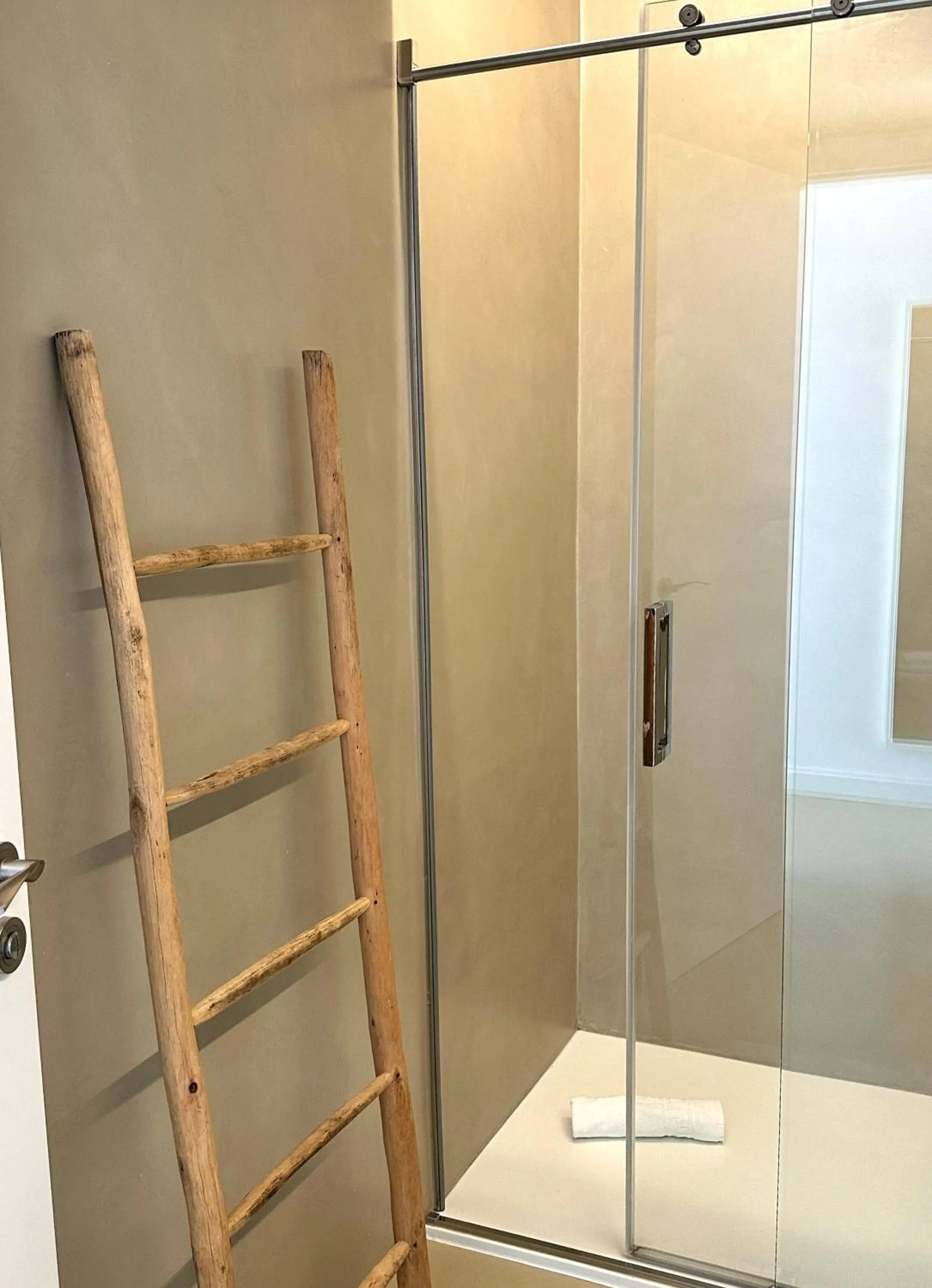 Bathroom in Apartamentos Llobet Ibiza