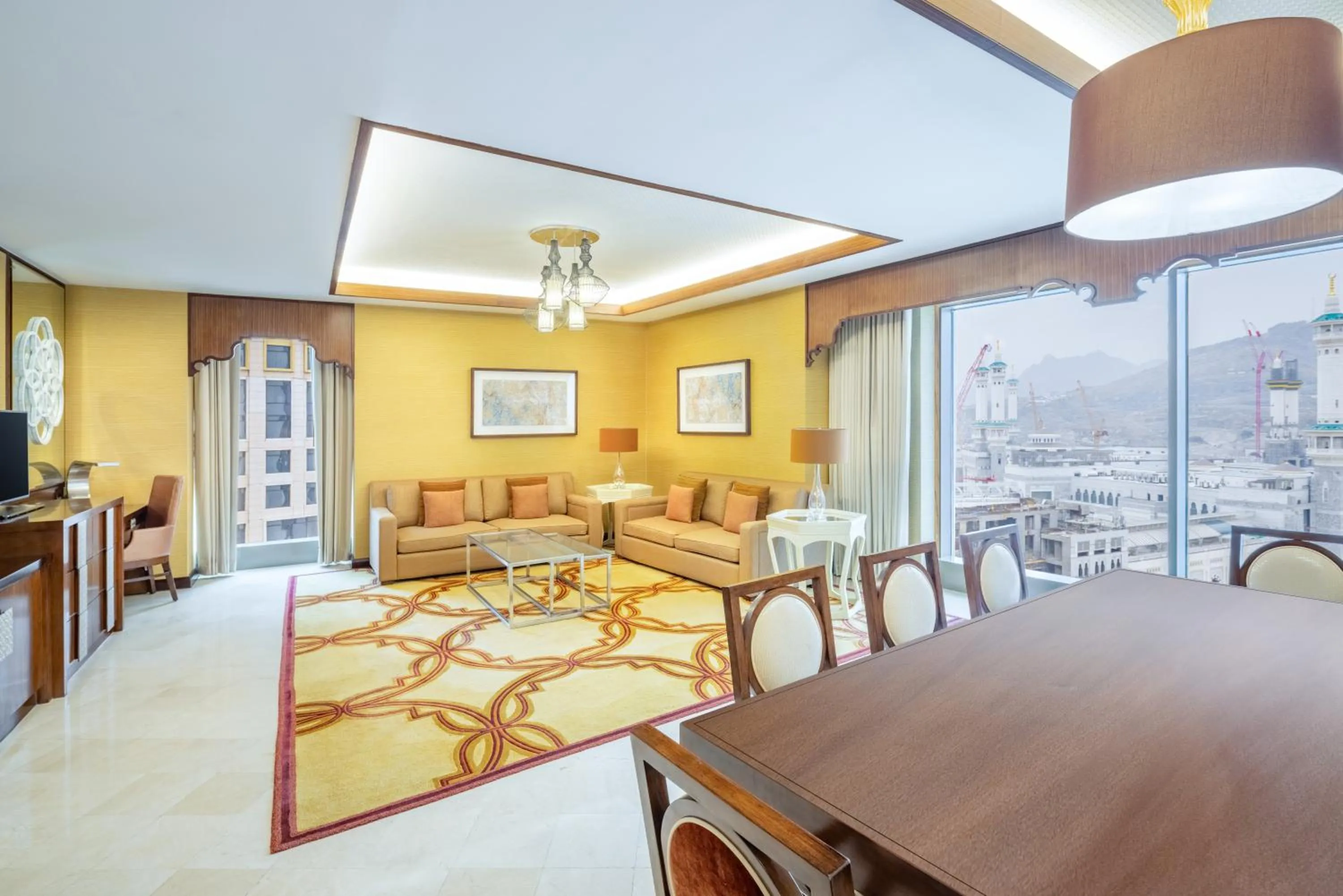 TV and multimedia in Marriott Hotel Jabal Omar Makkah