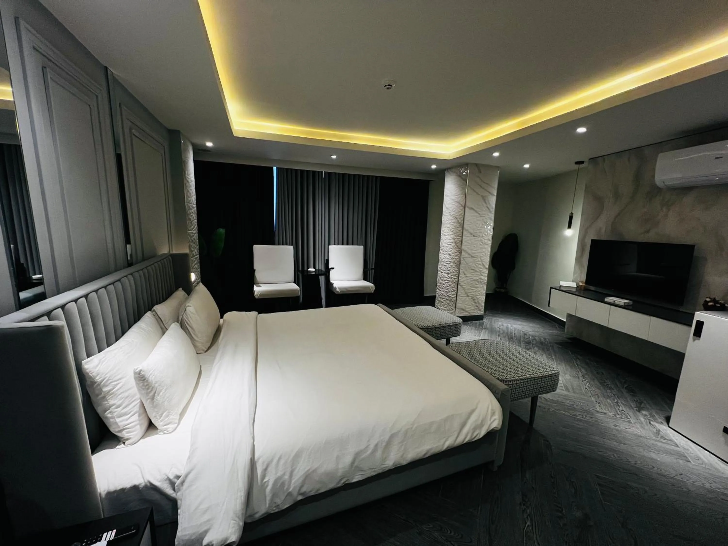 The Khushi Hotel And Resorts