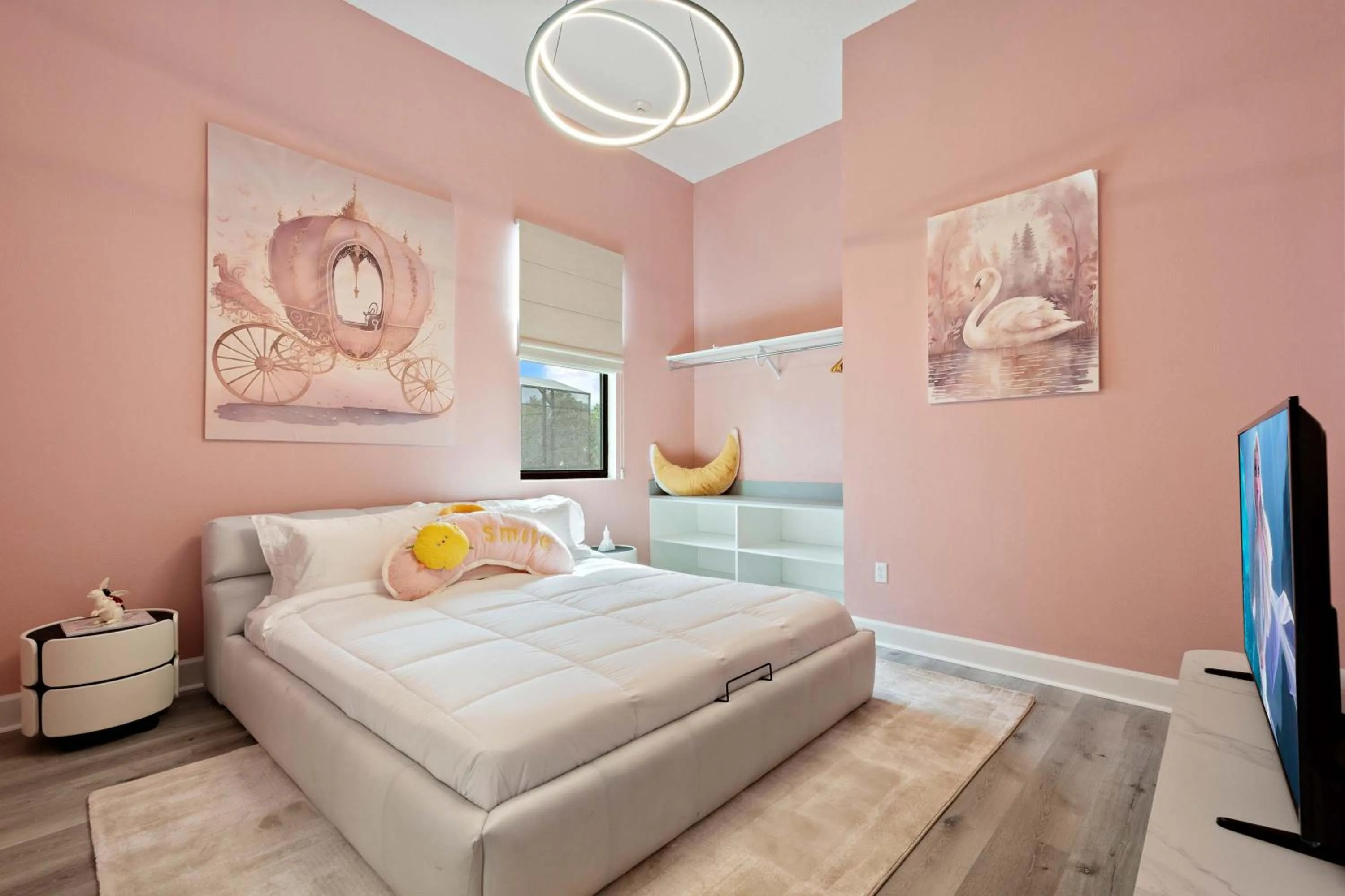 Bed in Grand 15-Bedroom Villa -Magical Themes, Pool & Game Loft, Lakeview