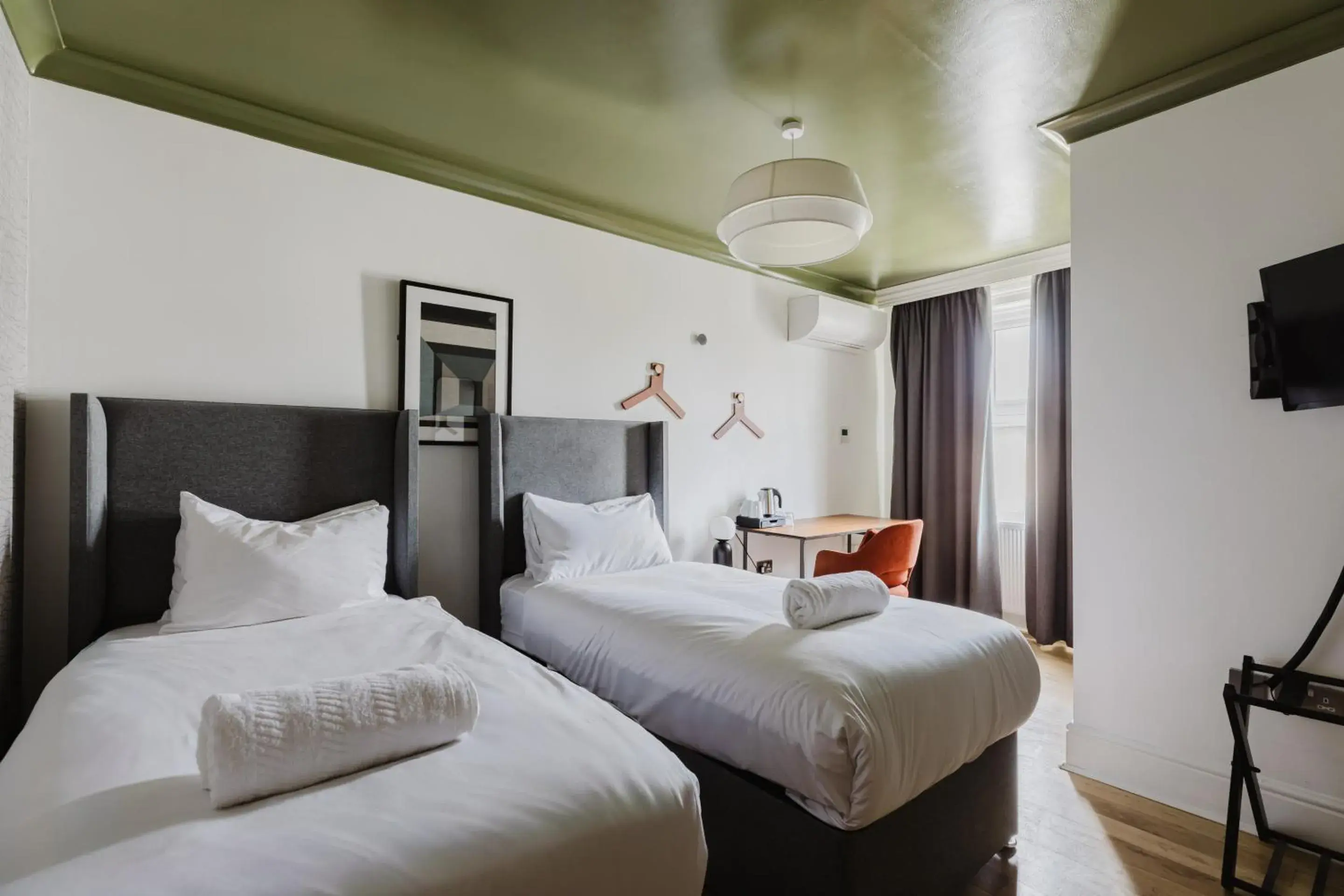 Superior Twin Room in Camden Road Hotel Superior Twin Room in Camden Road Hotel