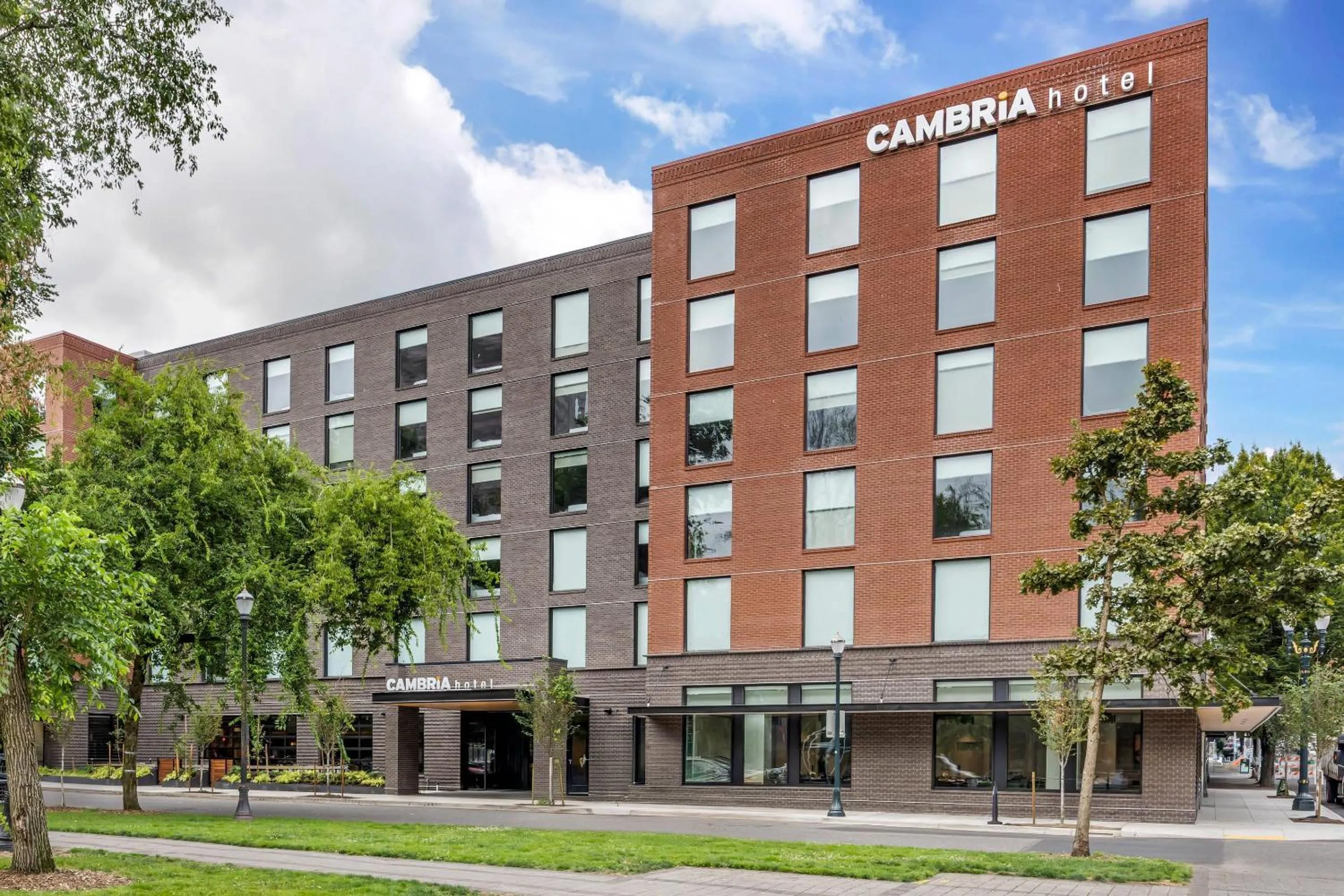 Property building in Cambria Hotel Portland - Pearl District
