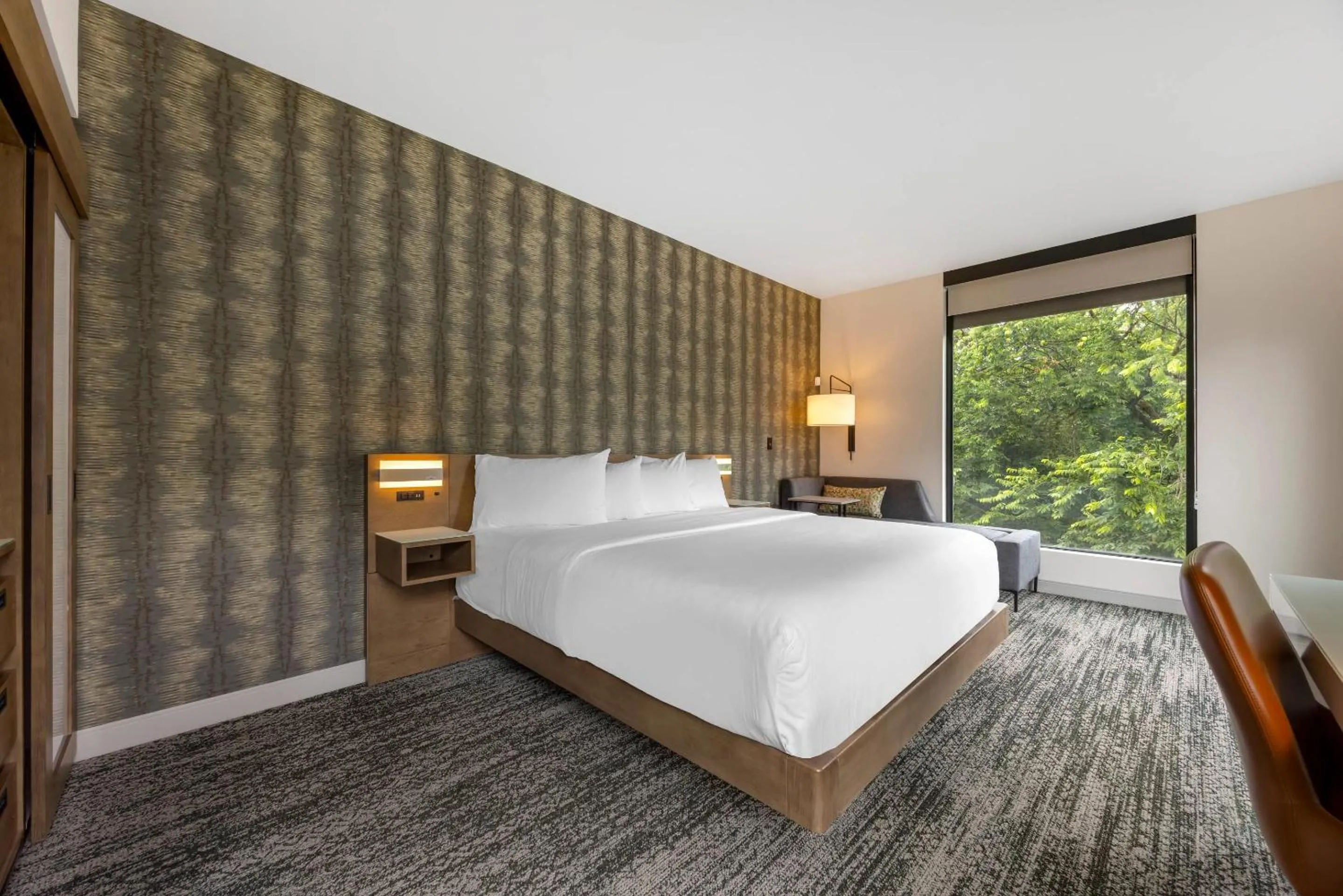 Bedroom, Bed in Cambria Hotel Portland - Pearl District