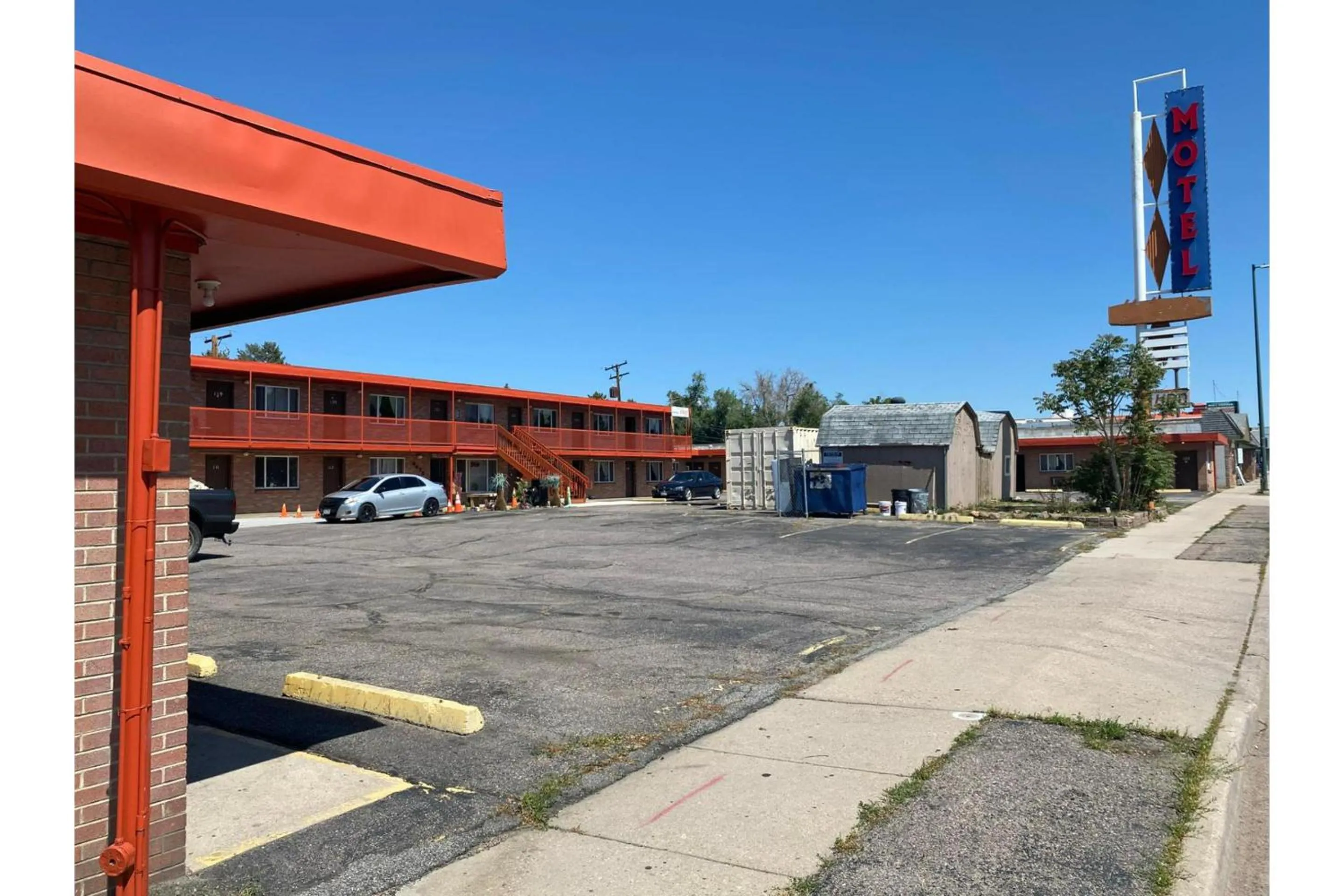 Parking in Hotel O Englewood-South Denver CO