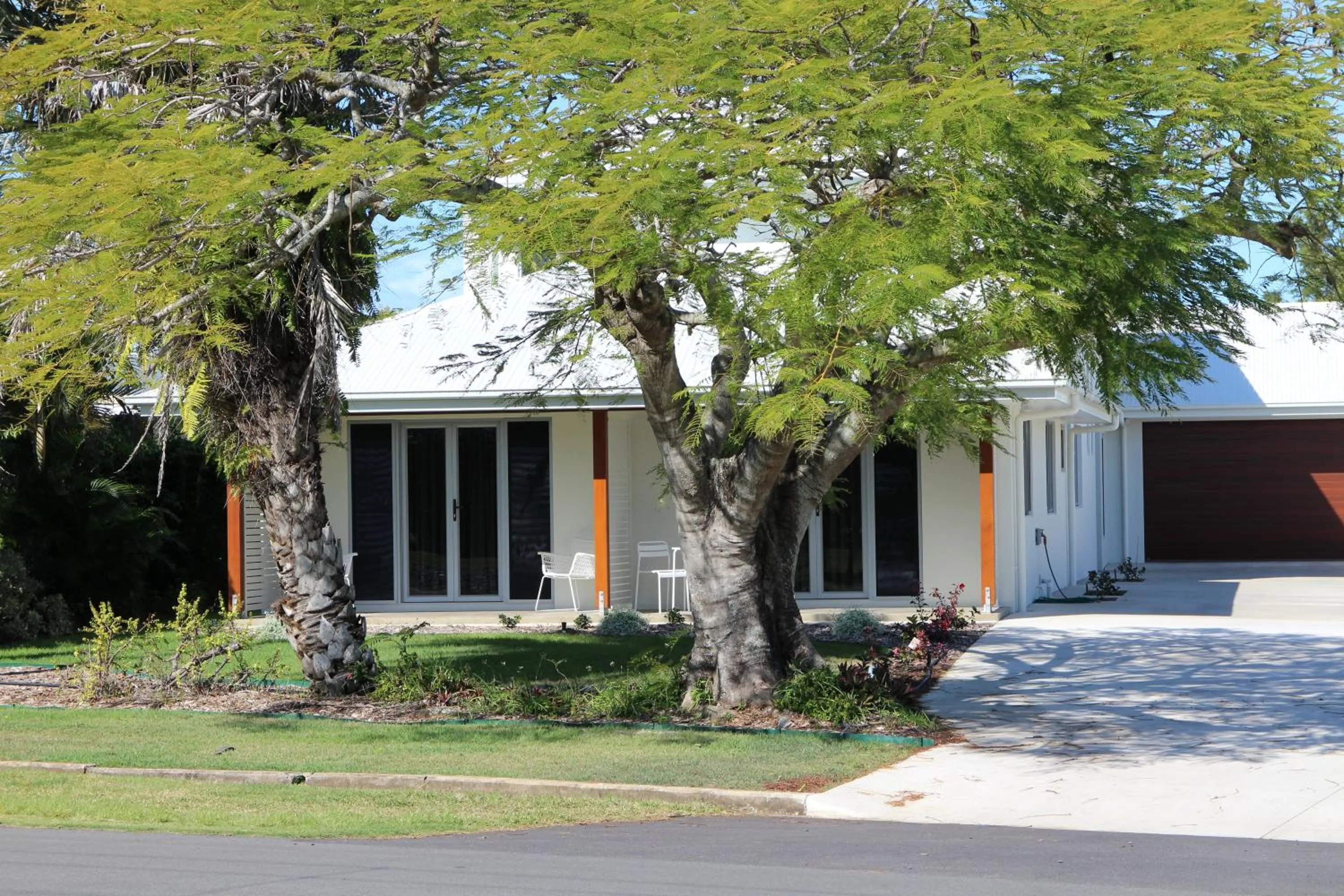 Facade/entrance in 12th Tee BnB