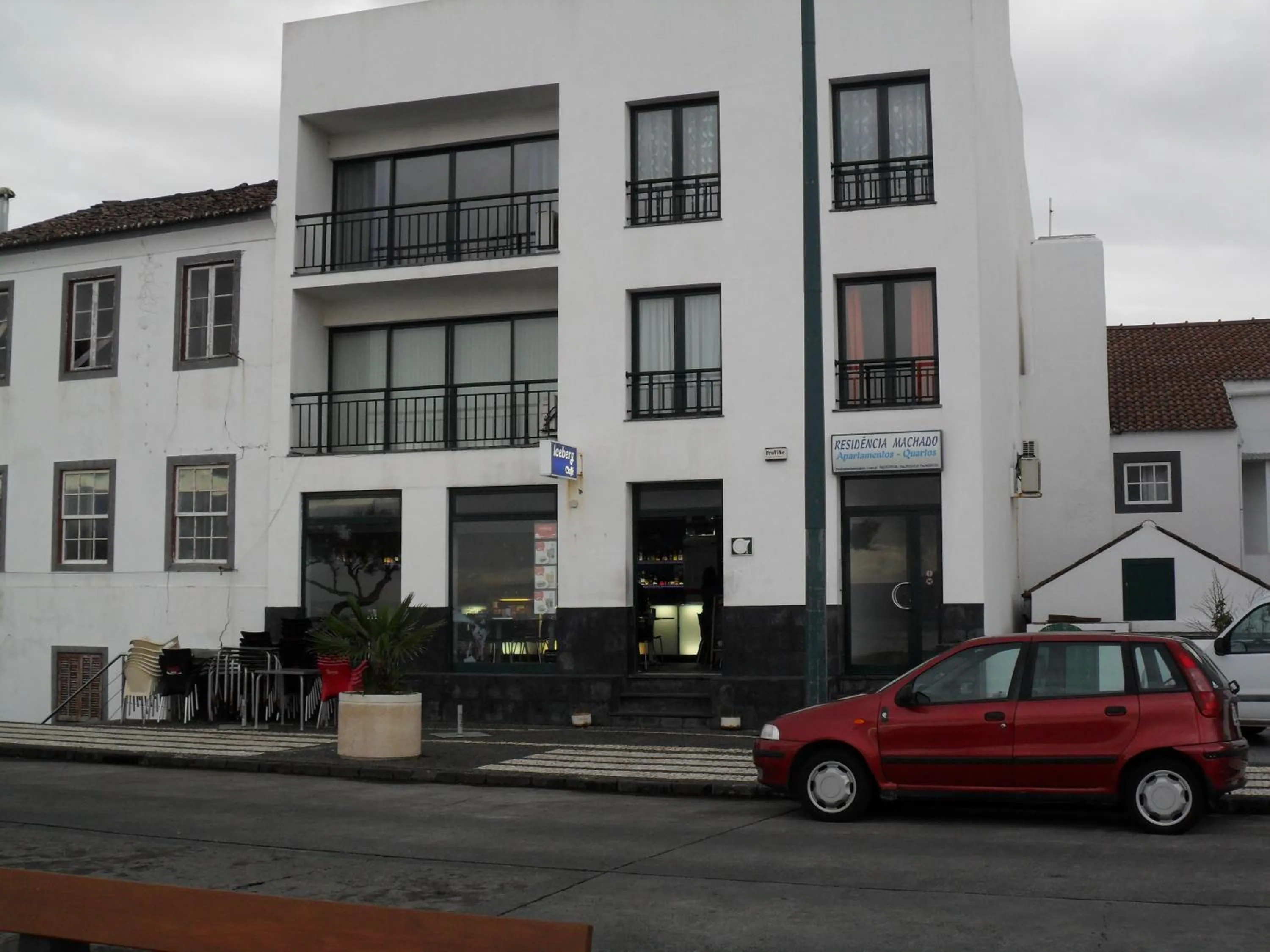 Property building in Residência Machado