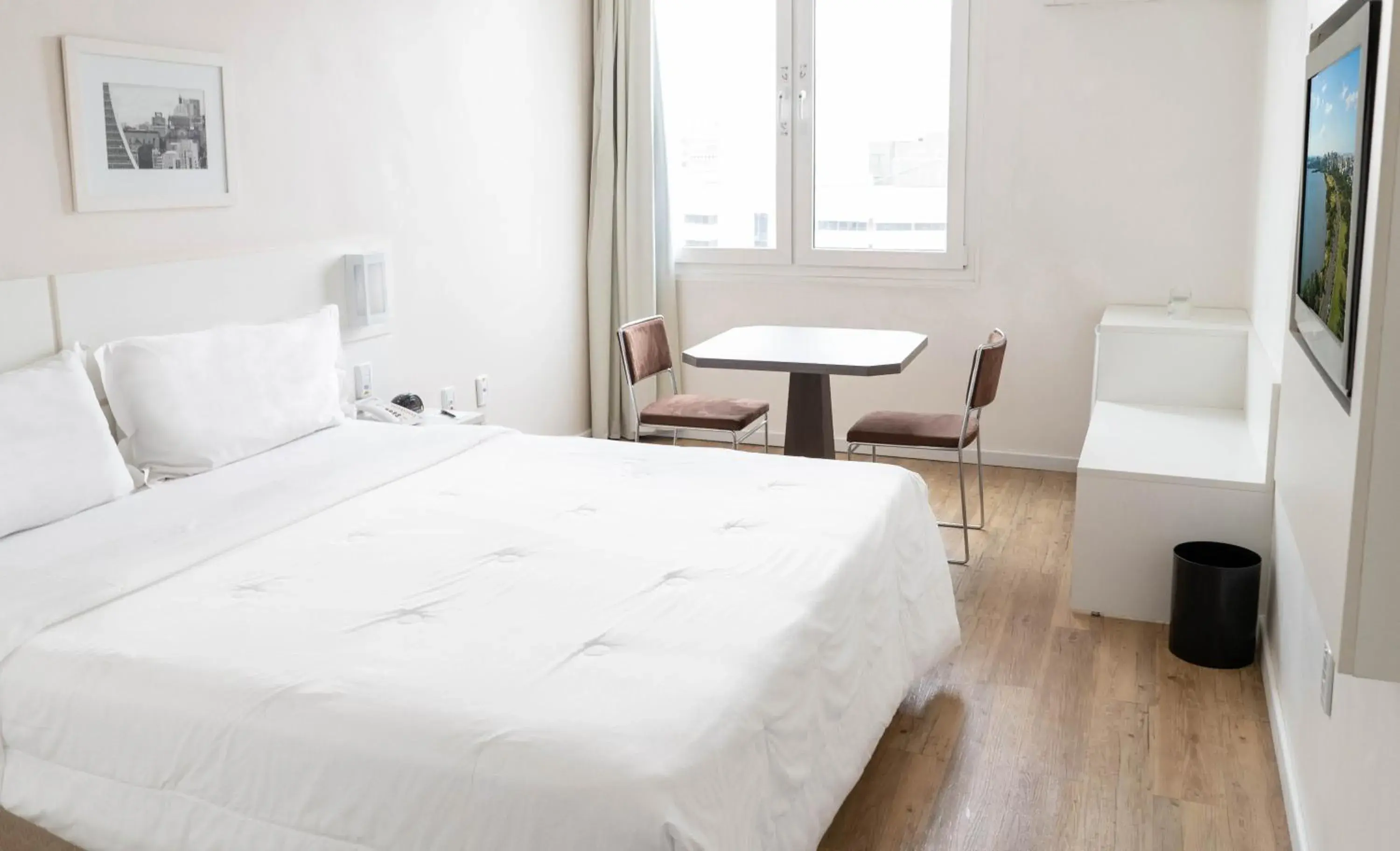 Standard Double Room with Double Bed in Plaza São Rafael Hotel Standard Double Room with Double Bed in Plaza São Rafael Hotel