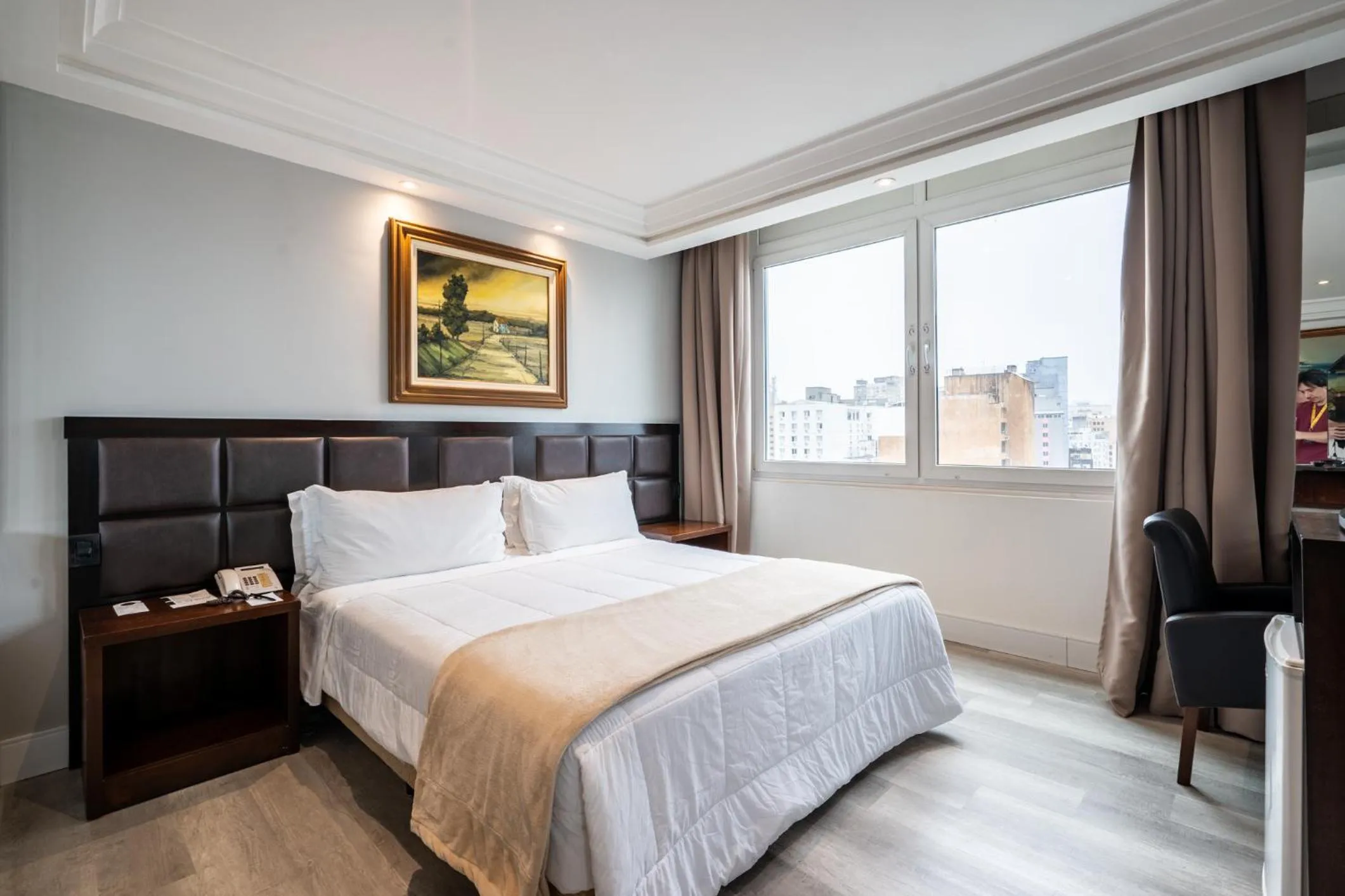 Bedroom, Bed in Plaza São Rafael Hotel