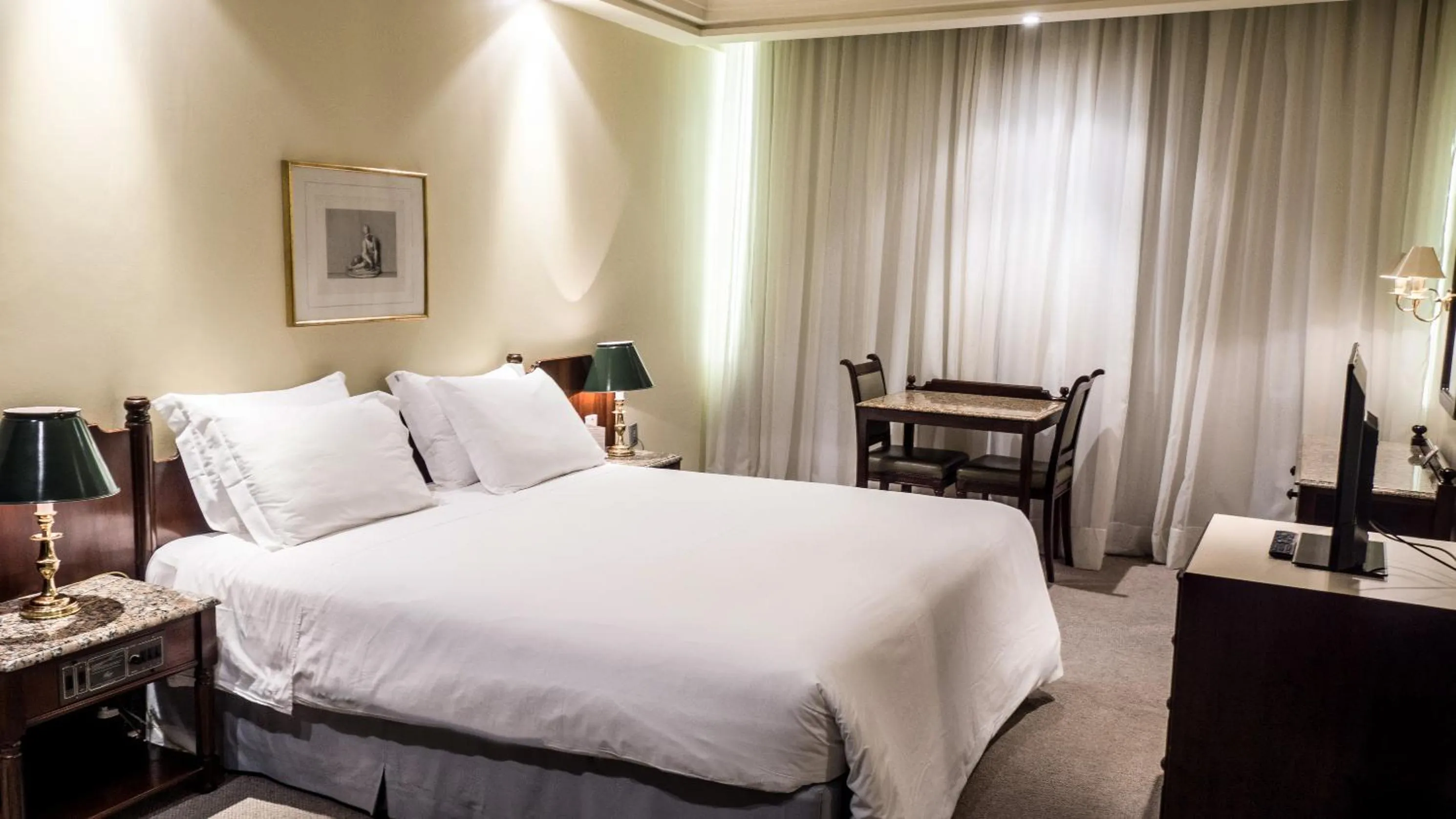 Decorative detail, Bed in Plaza São Rafael Hotel