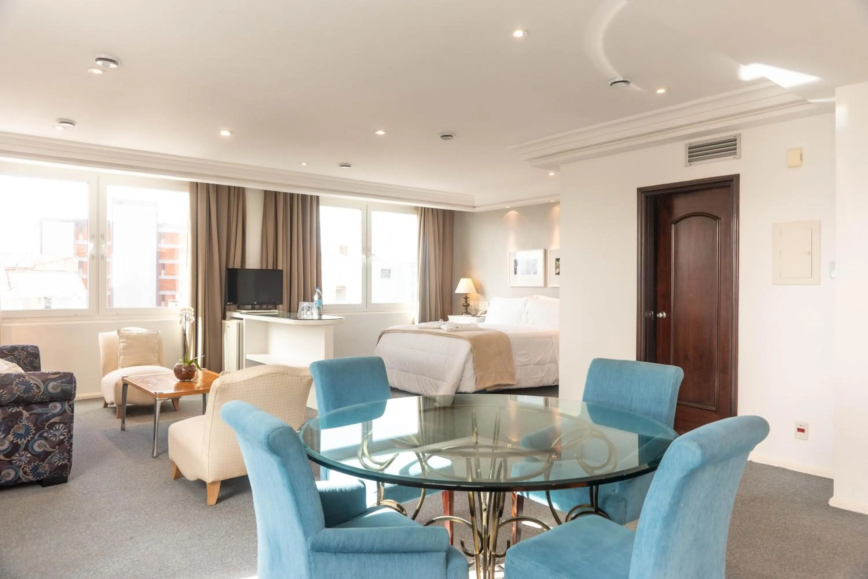 Living room in Plaza São Rafael Hotel