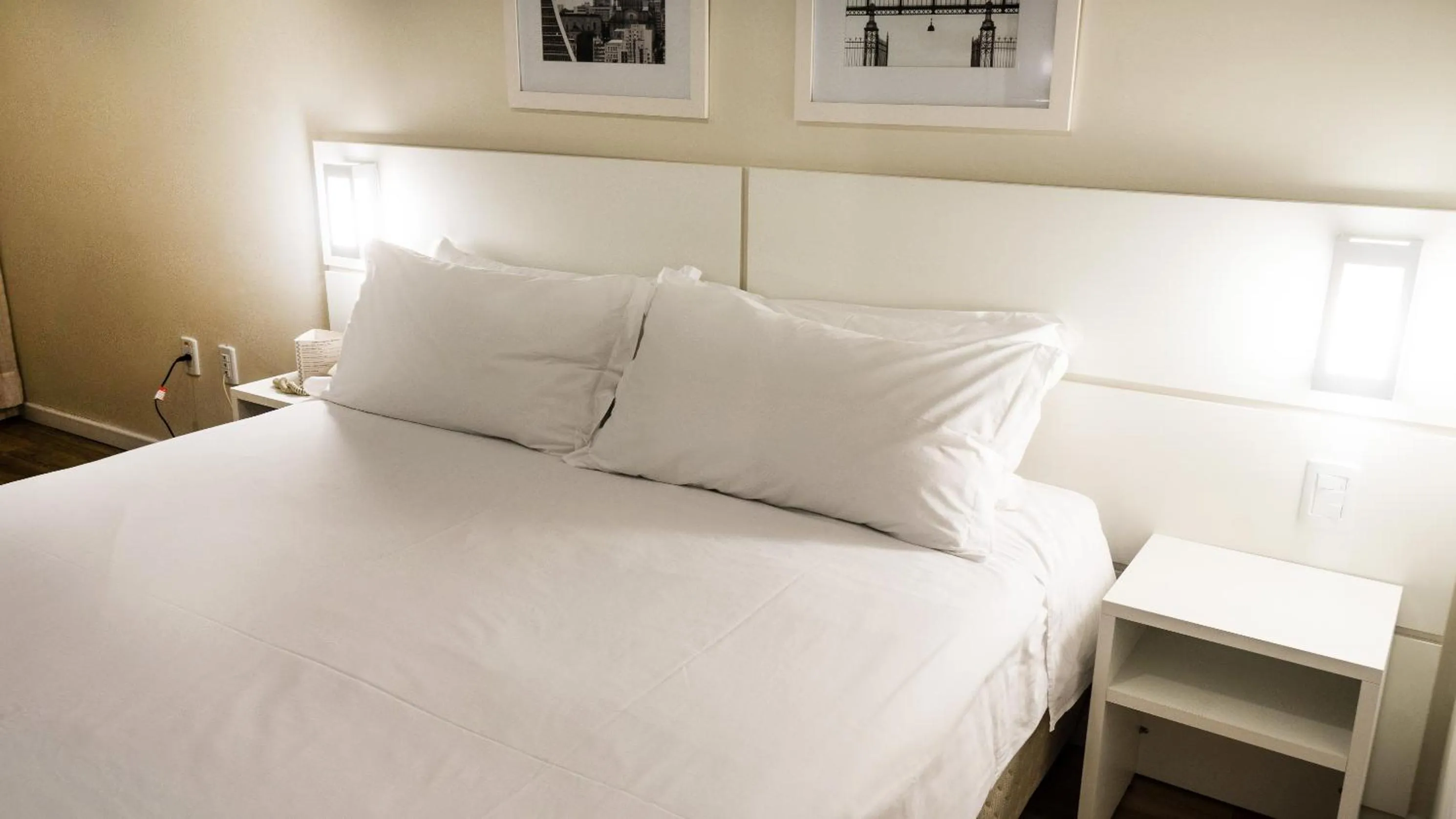 Decorative detail, Bed in Plaza São Rafael Hotel