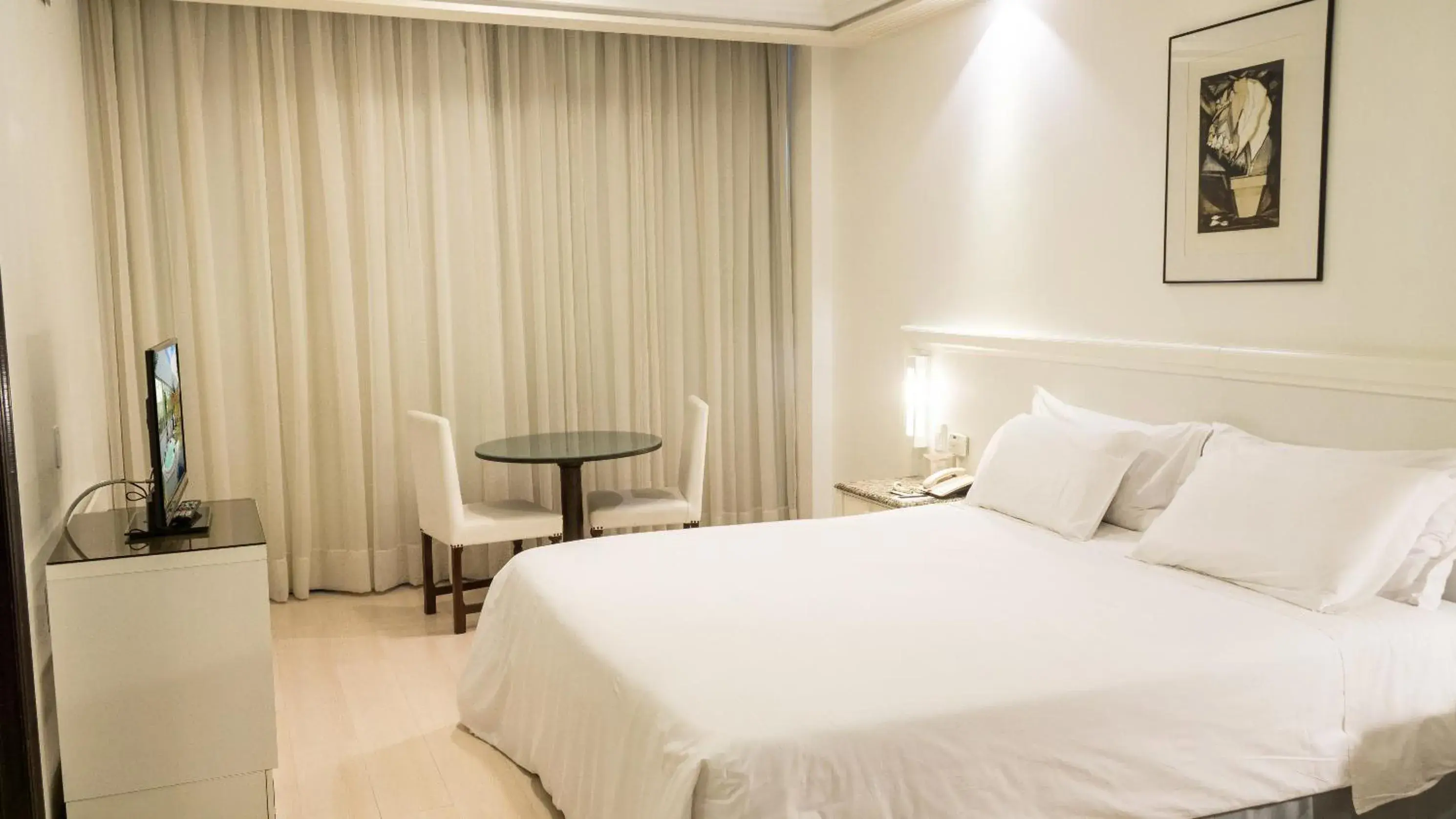 Superior Double Room - single occupancy in Plaza São Rafael Hotel Superior Double Room - single occupancy in Plaza São Rafael Hotel