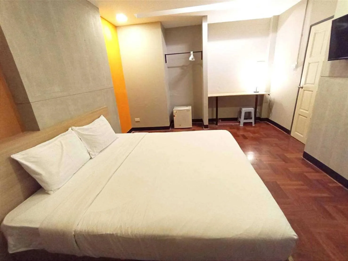 Bed in XX GO INN BTS Silom Saint Louis