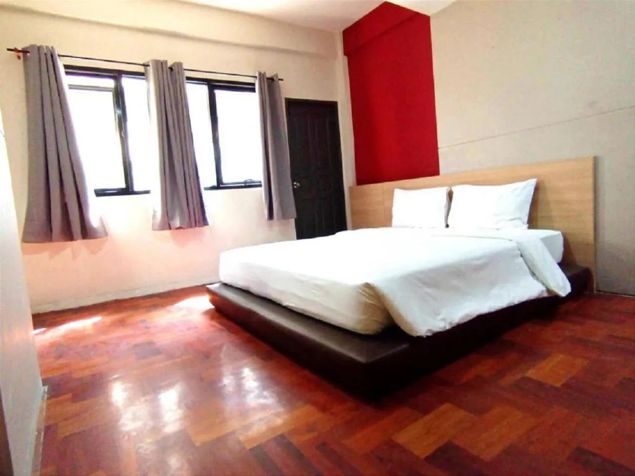 Bedroom, Bed in XX GO INN BTS Silom Saint Louis