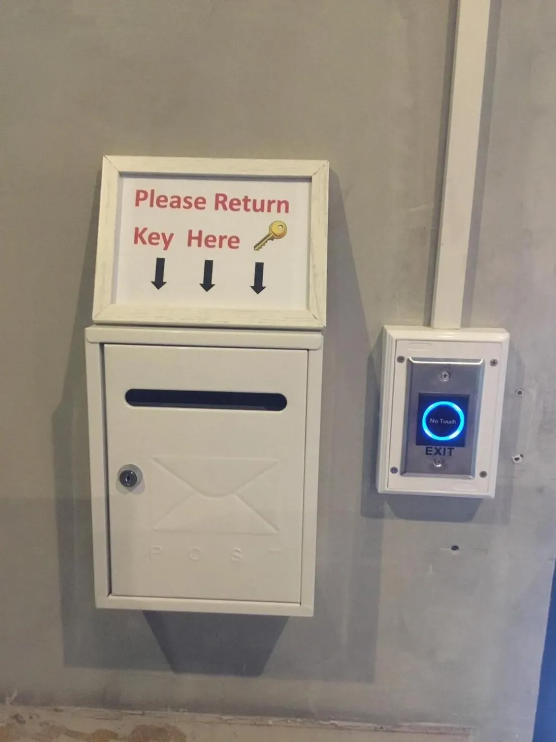 safe in XX GO INN BTS Silom Saint Louis