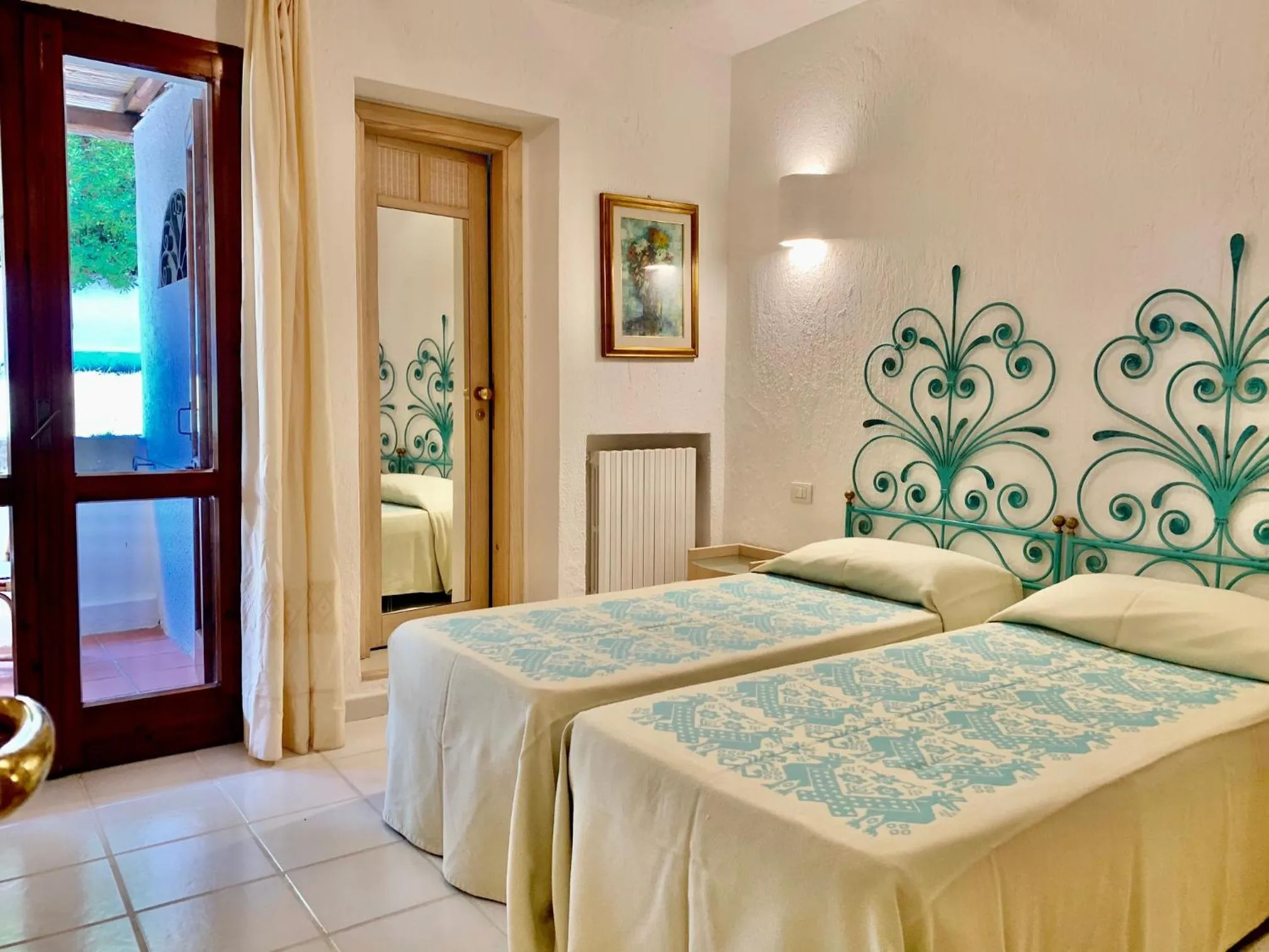 Bedroom, Bed in Hotel Punta Est