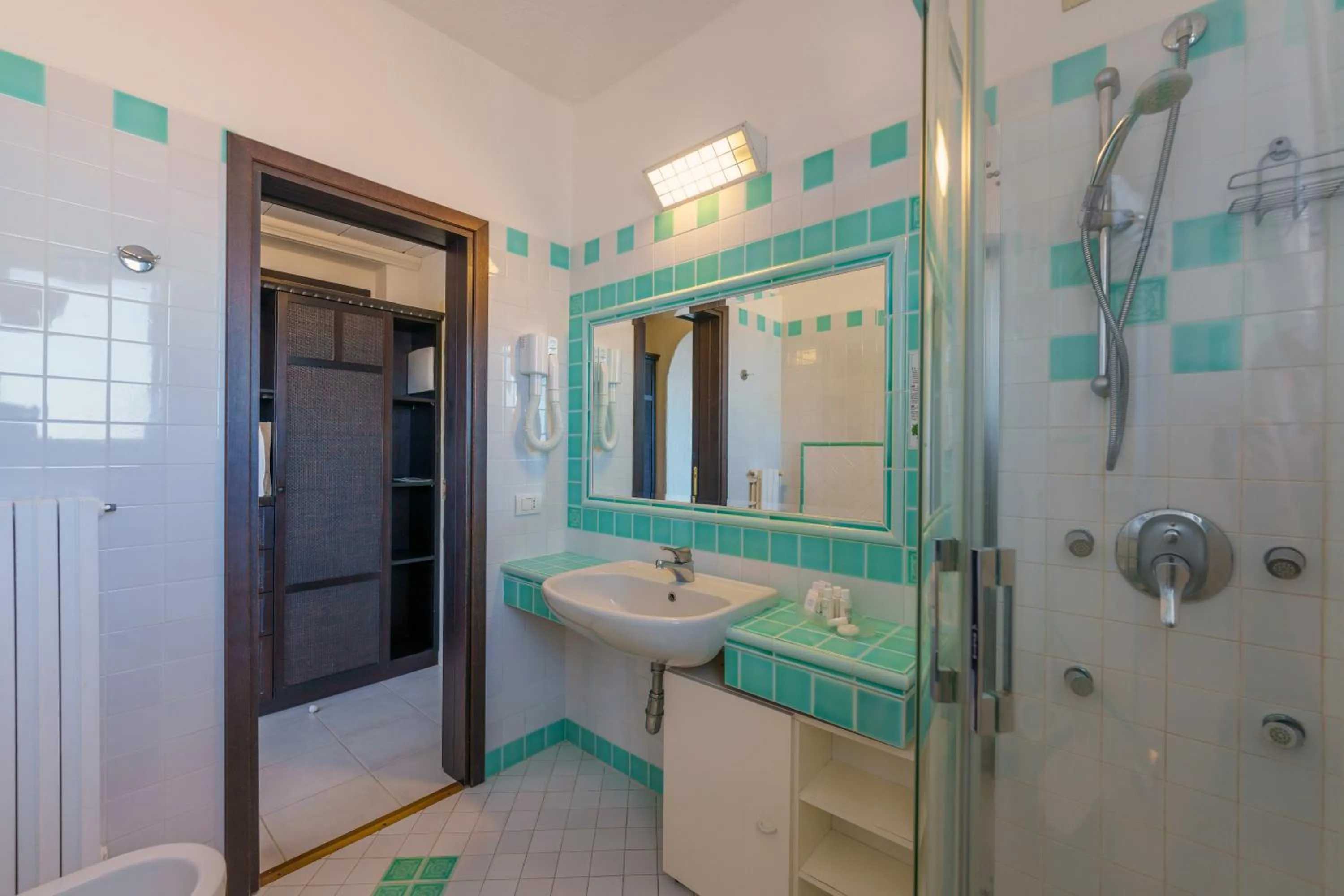 Toilet in Hotel Punta Est