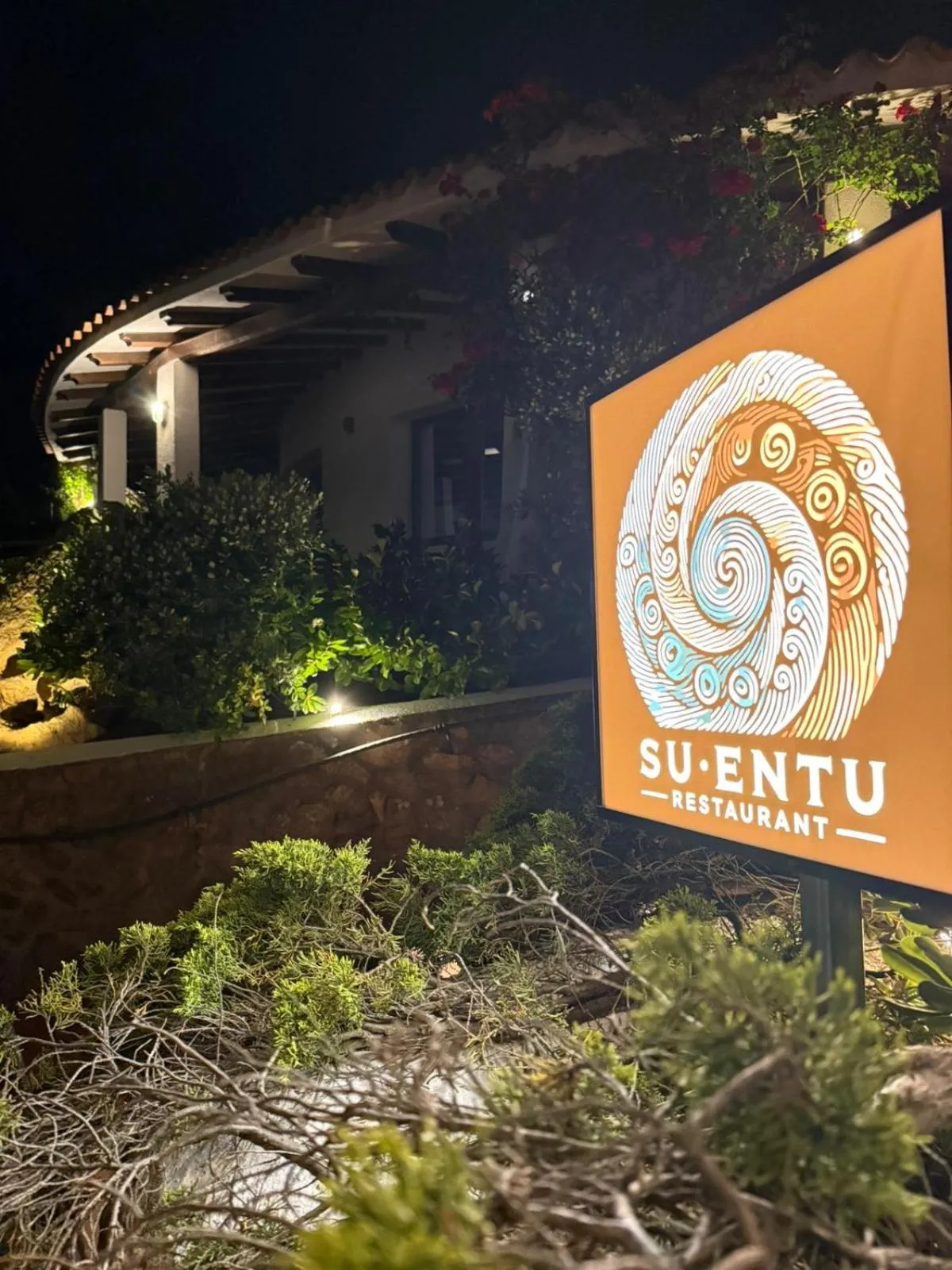 Restaurant/places to eat in Hotel Punta Est