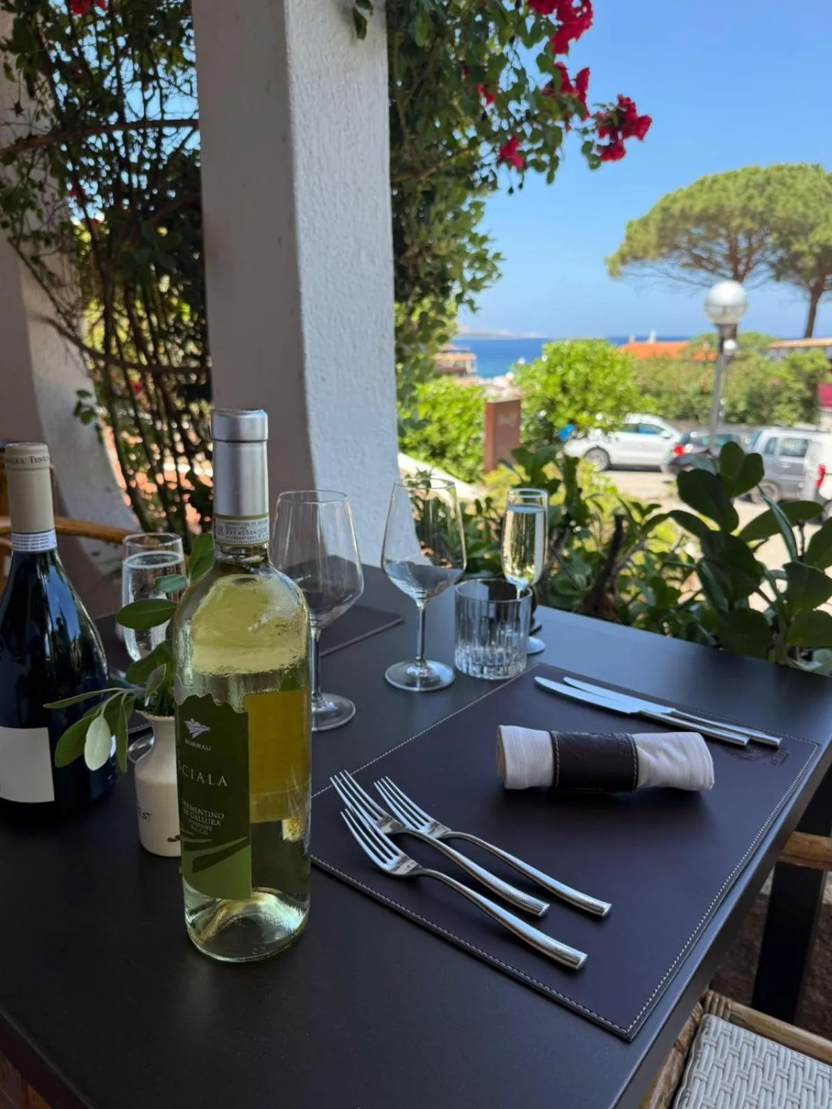 Restaurant/places to eat in Hotel Punta Est