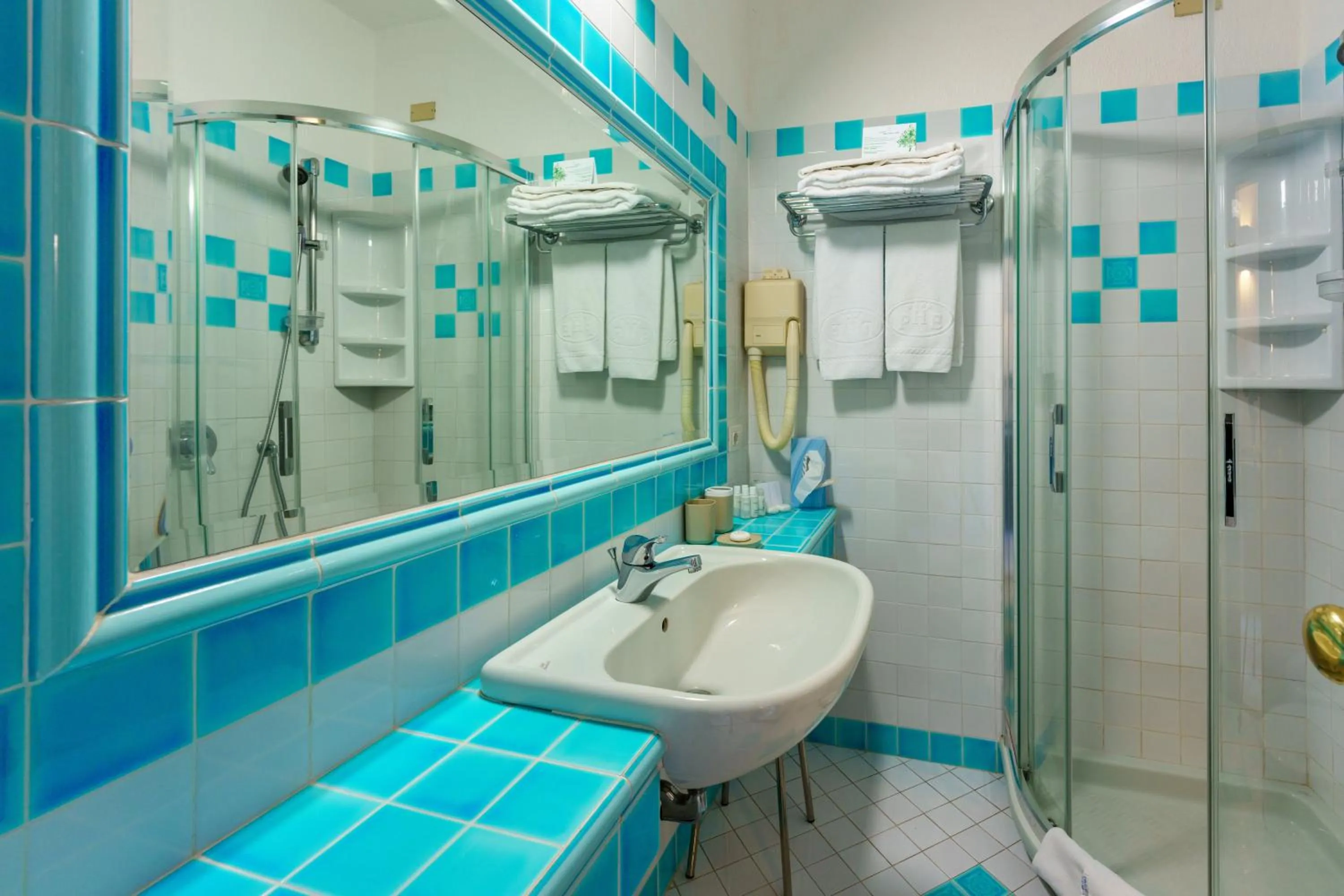 Bathroom in Hotel Punta Est