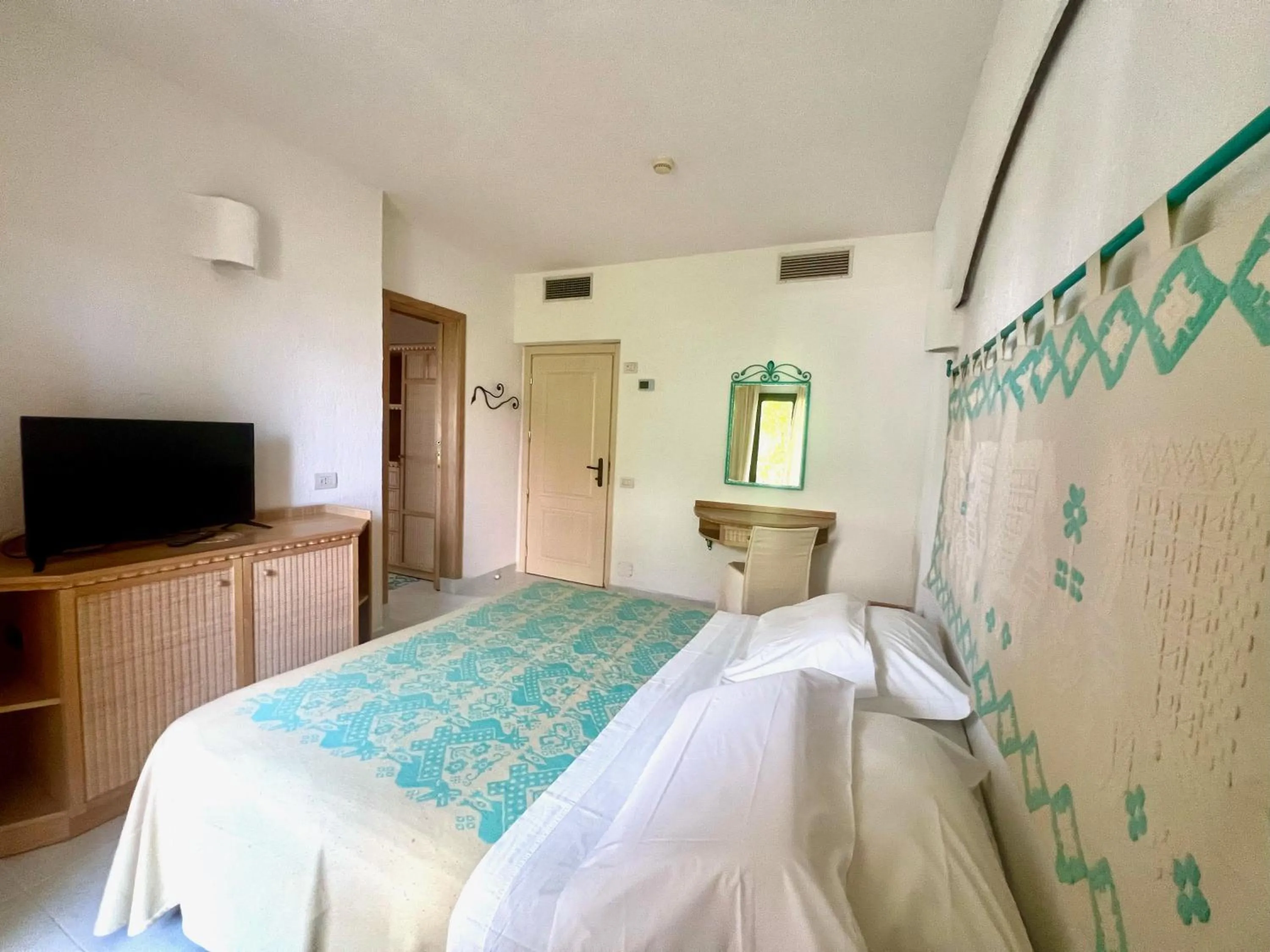 Bedroom, Bed in Hotel Punta Est