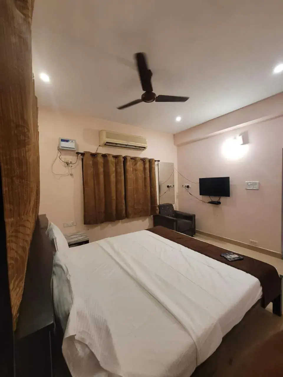 Five stones By Earth Hotel Vadapalani Five stones By Earth Hotel Vadapalani