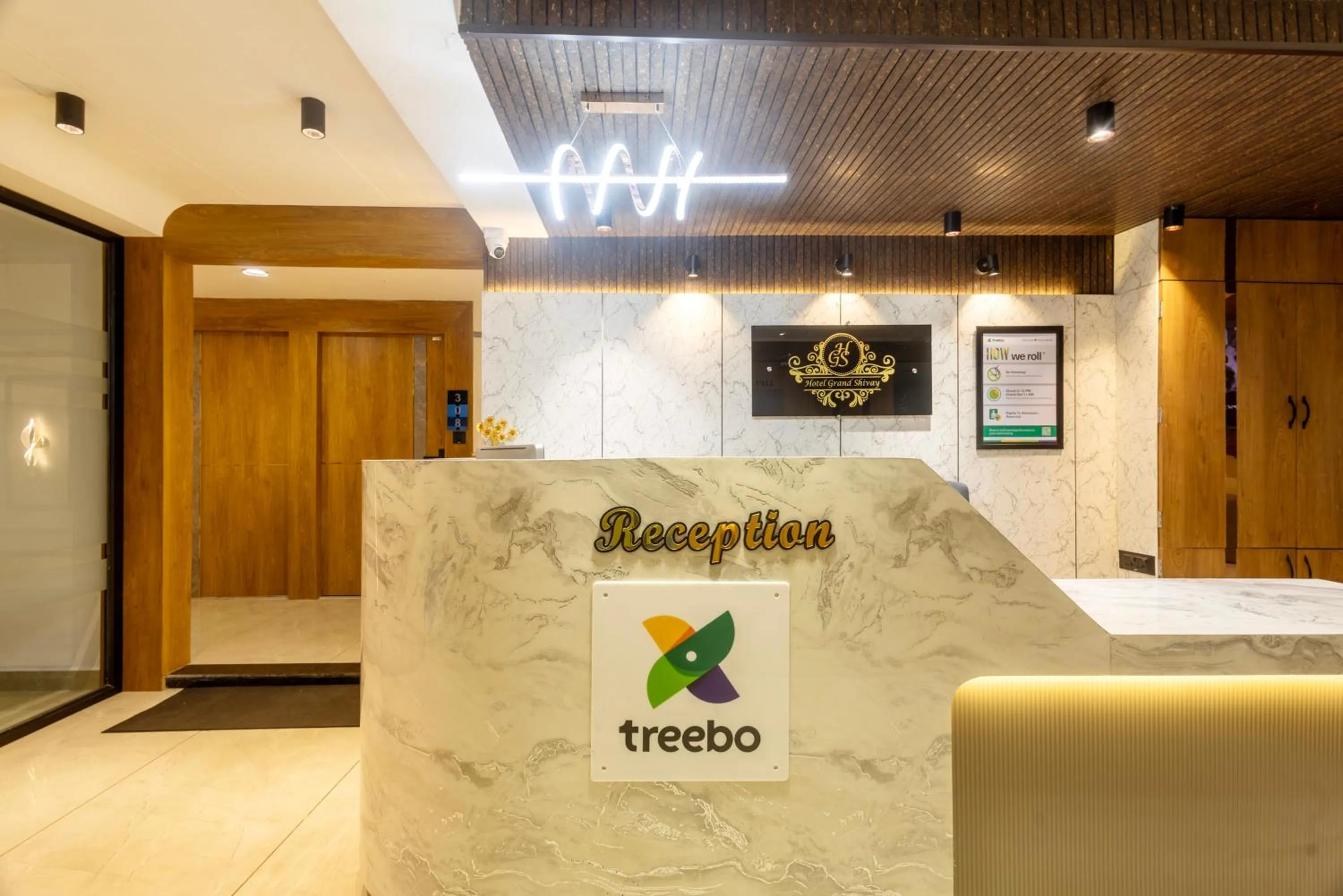 Lobby or reception in Treebo Grand Shivay