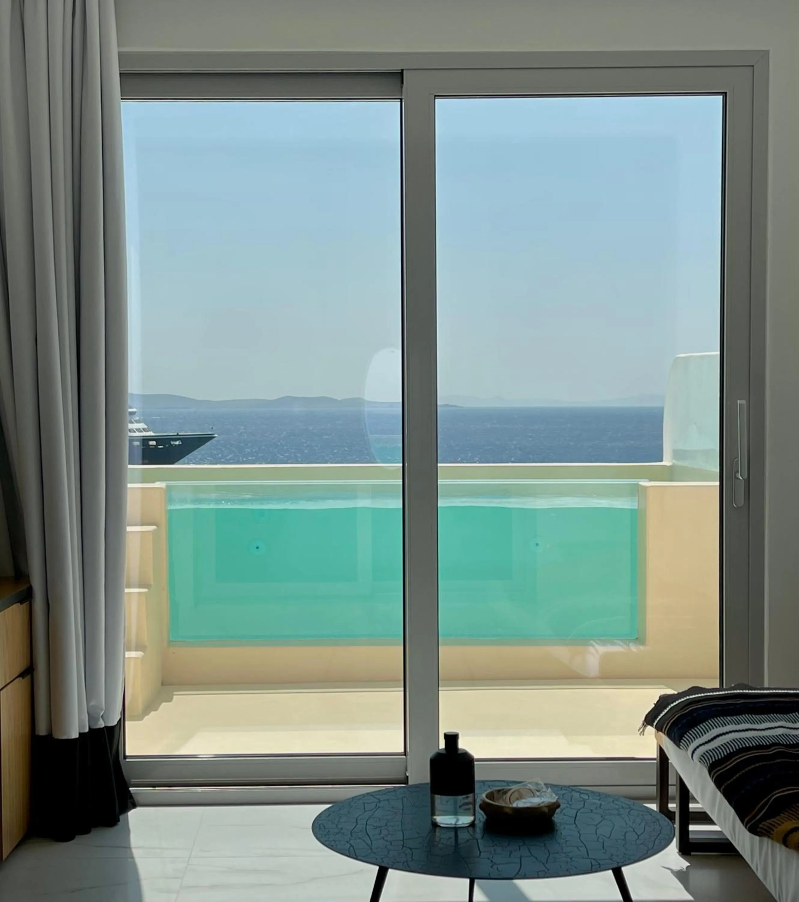 Swimming pool in Kouros Hotel & Suites