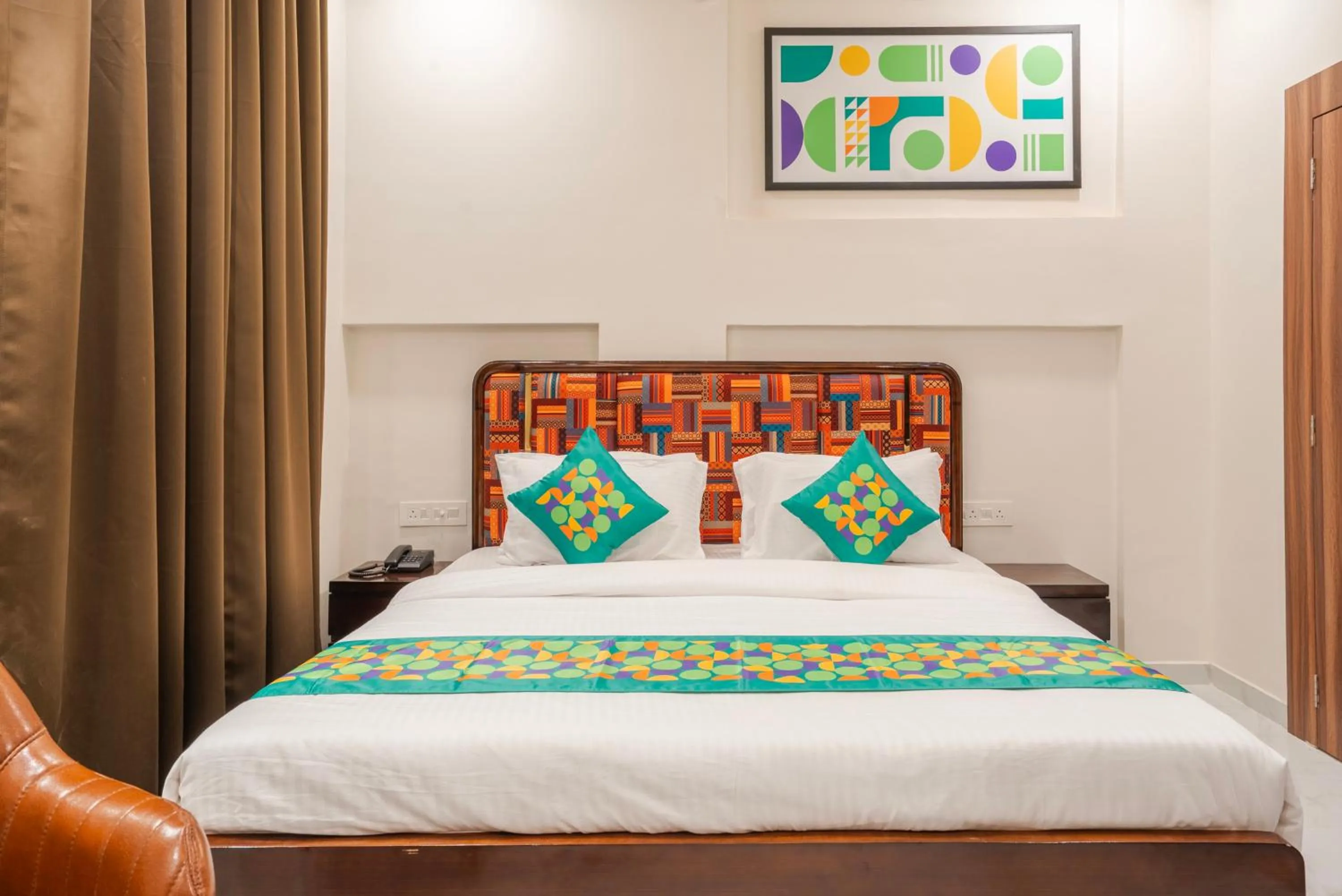 Bedroom, Bed in Treebo Parashar Max