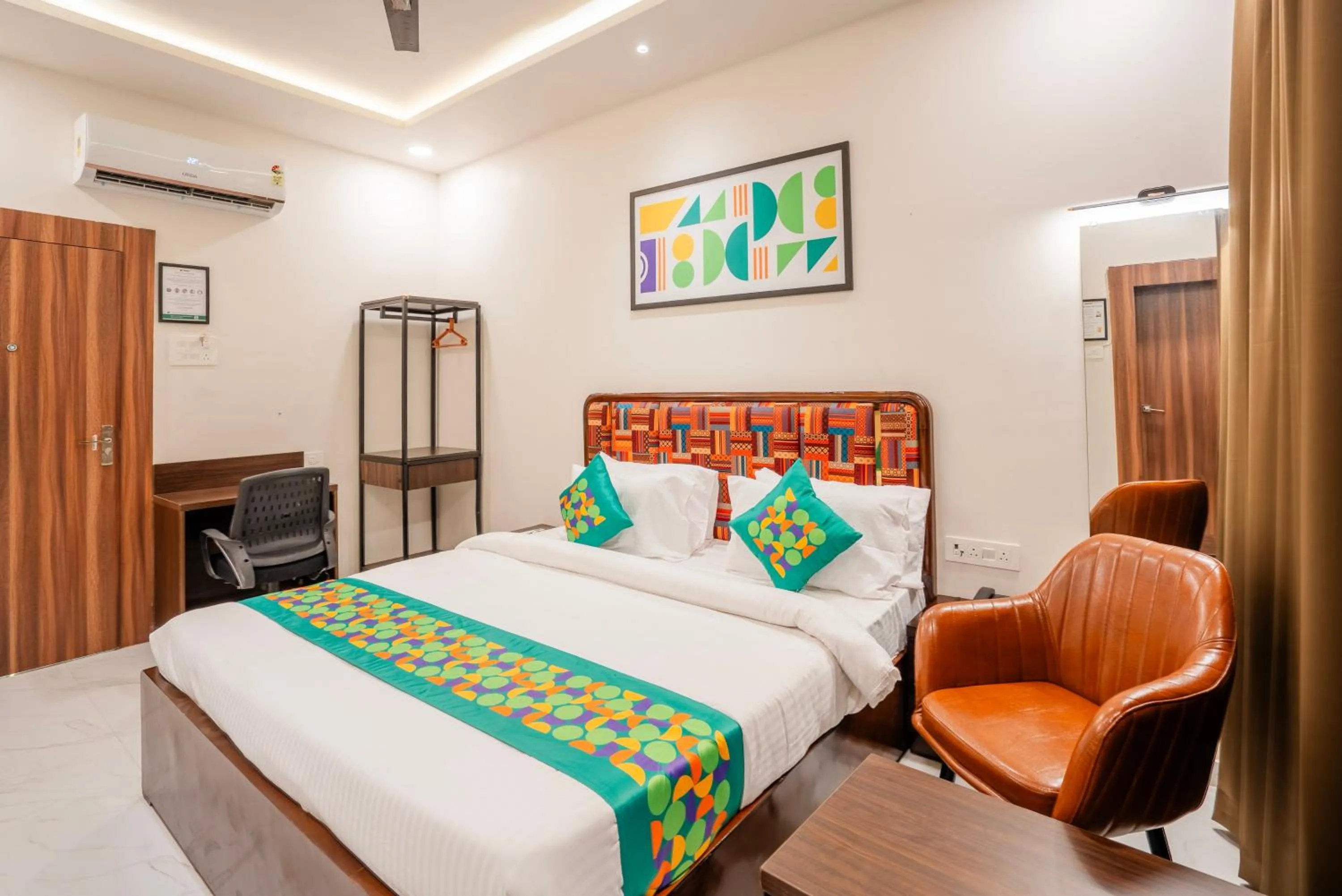 Bedroom, Bed in Treebo Parashar Max