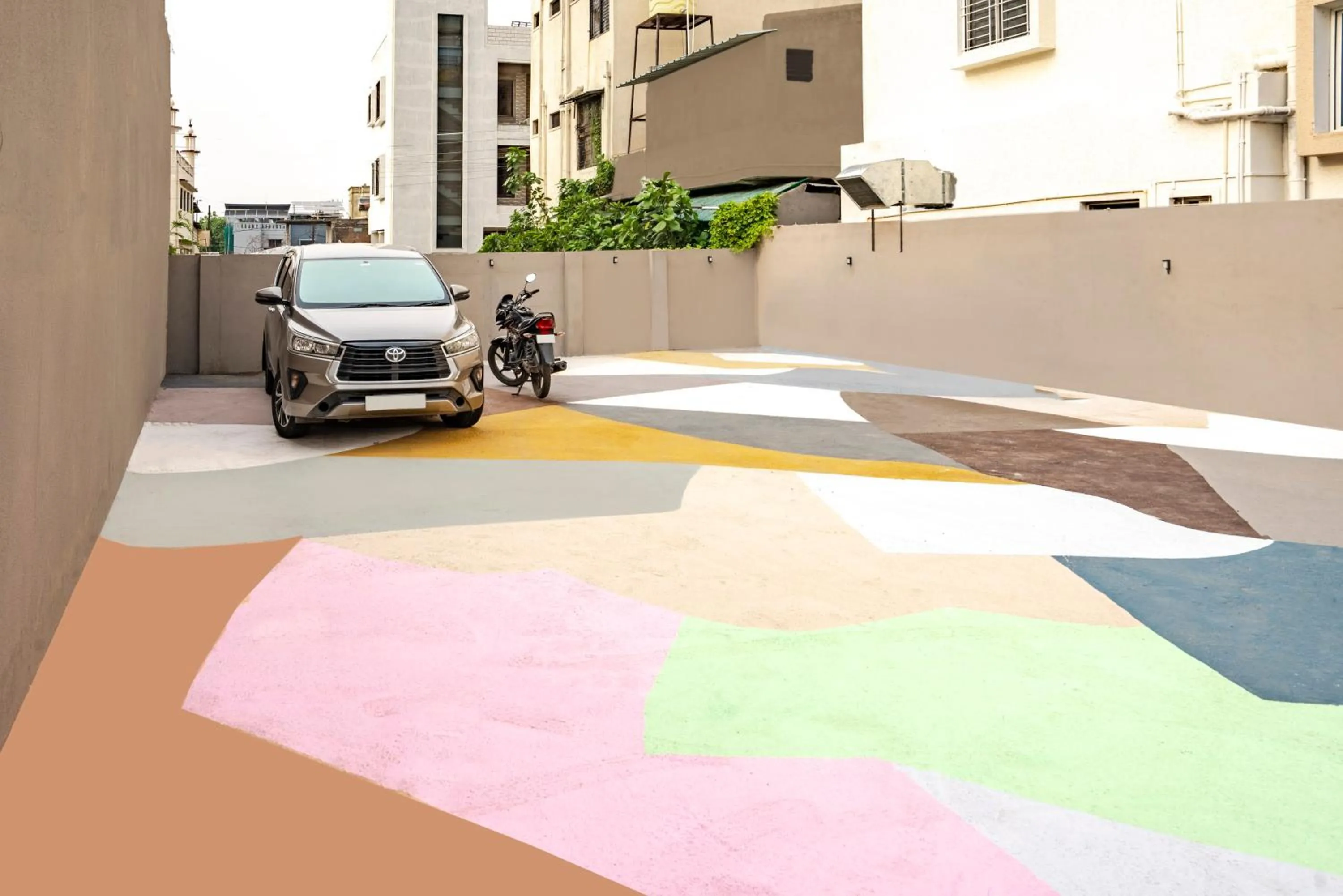 Parking in Treebo Parashar Max