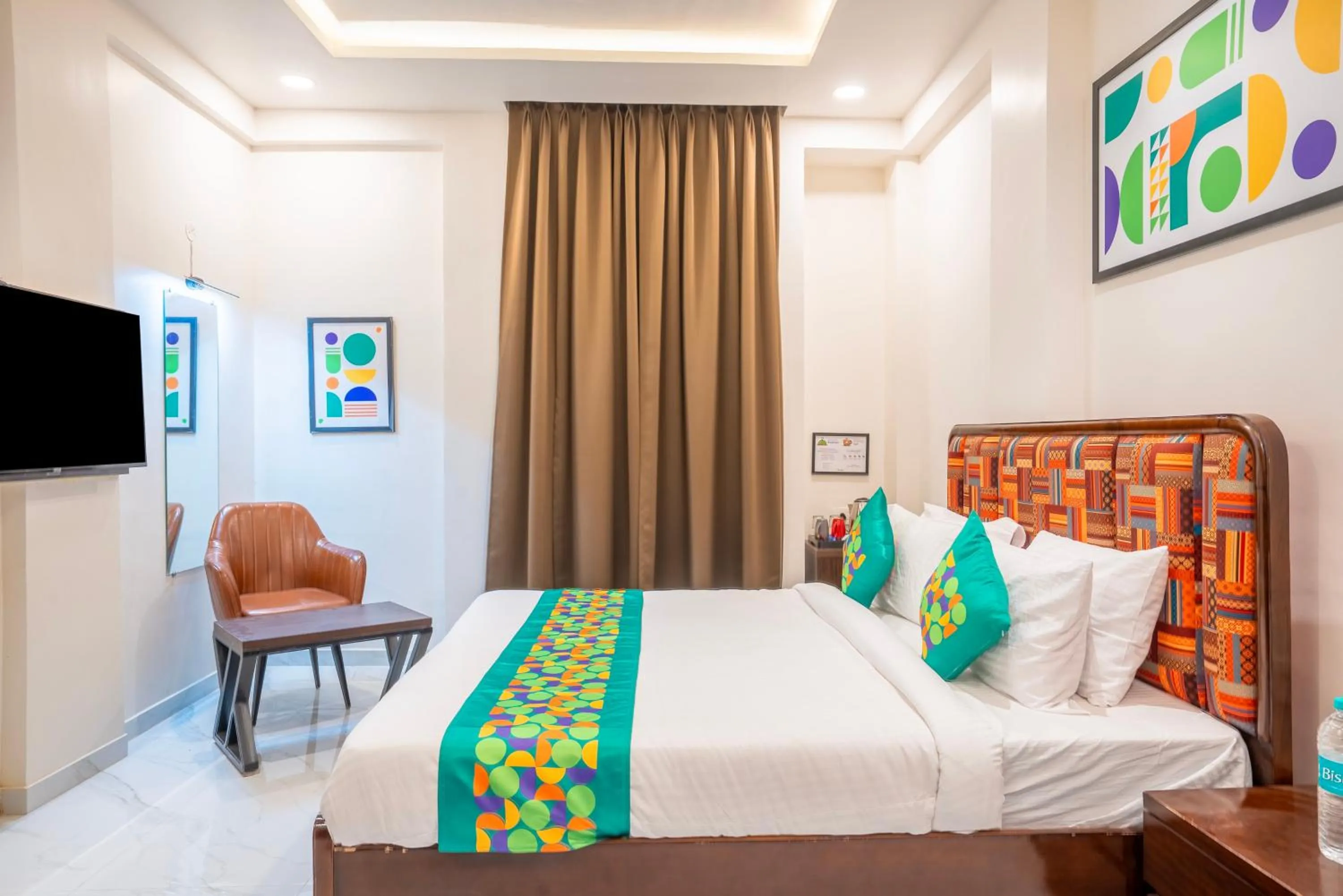 Bedroom, Bed in Treebo Parashar Max