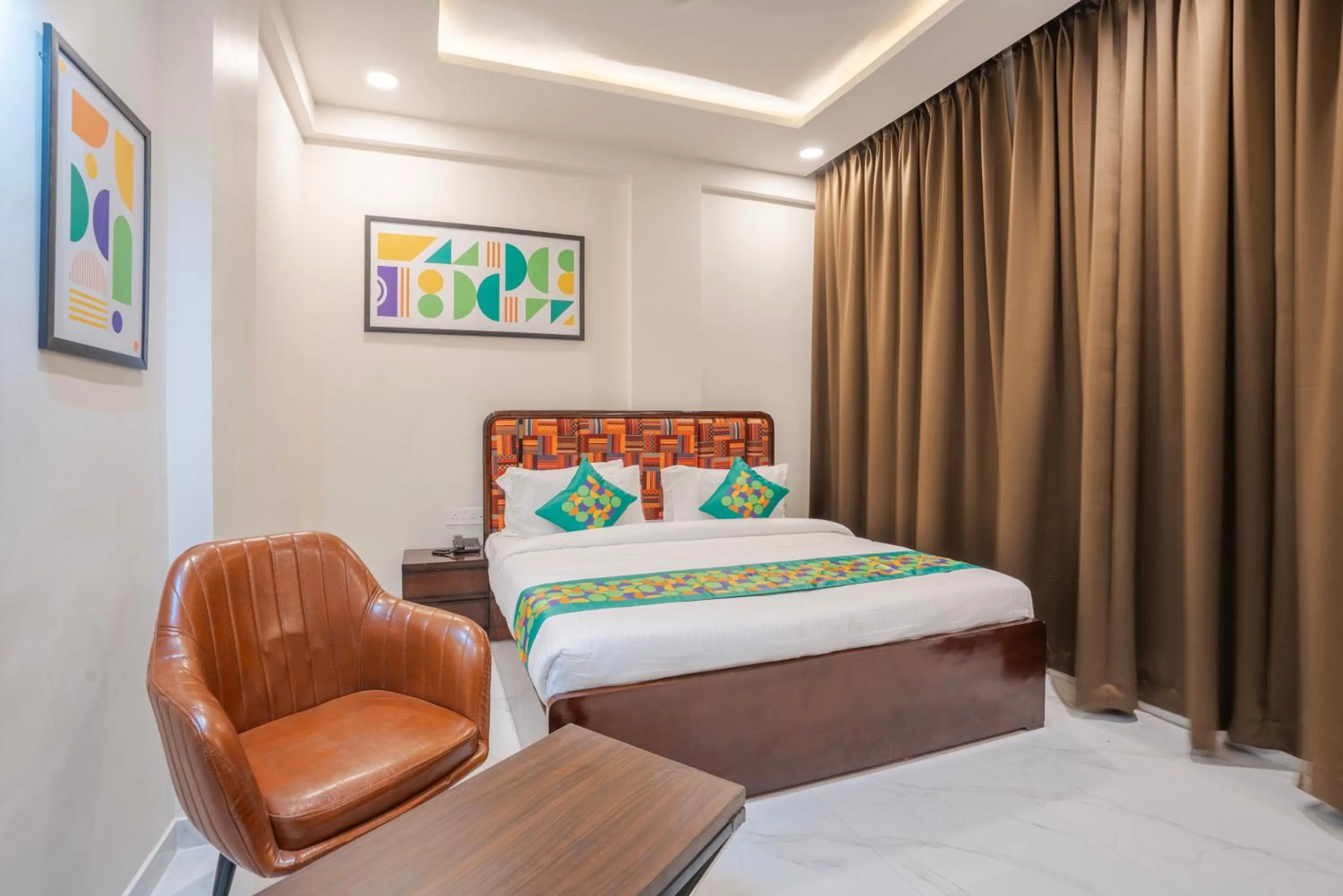 Bedroom, Bed in Treebo Parashar Max