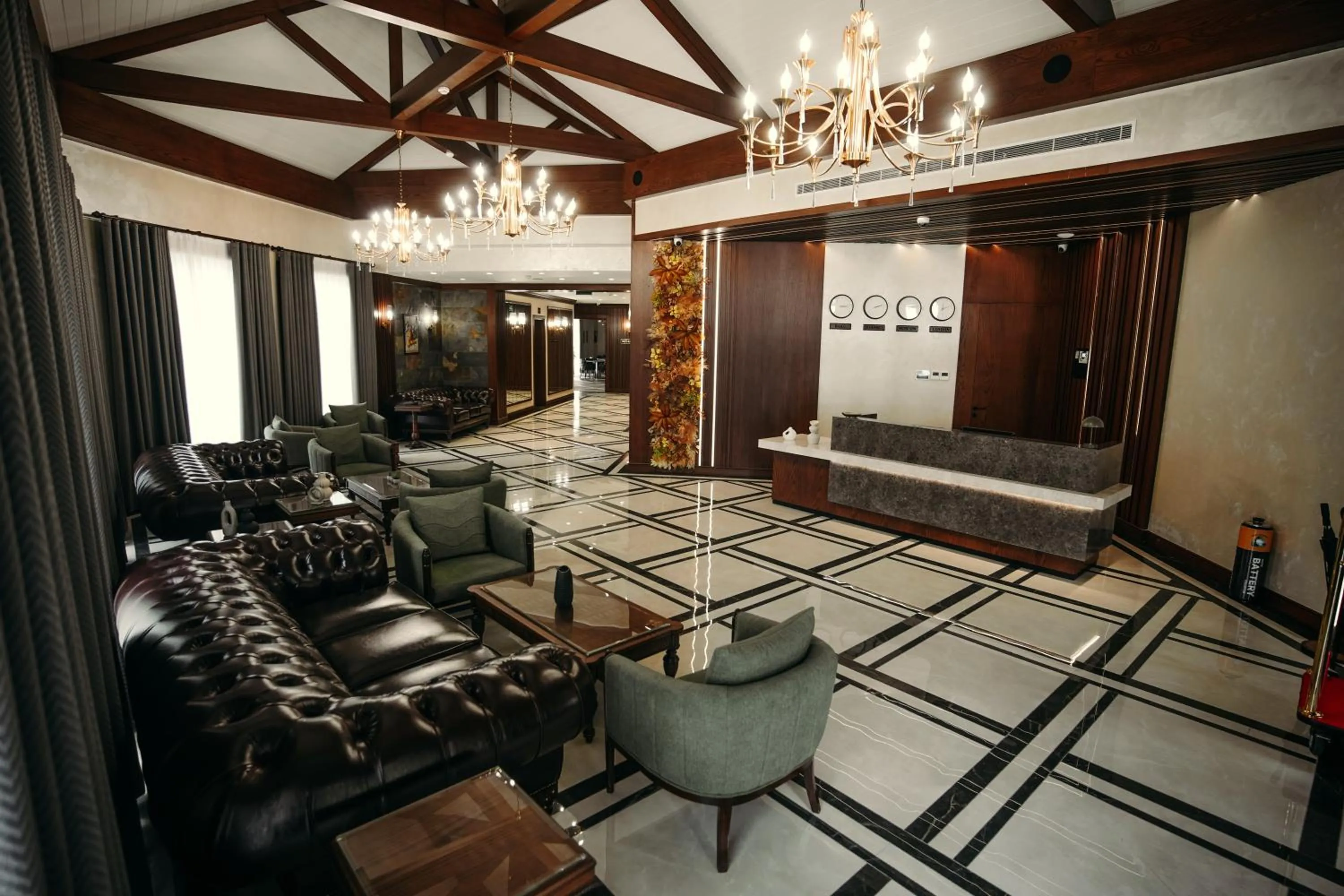 Lobby or reception in Hill Chalet Hotel Gabala