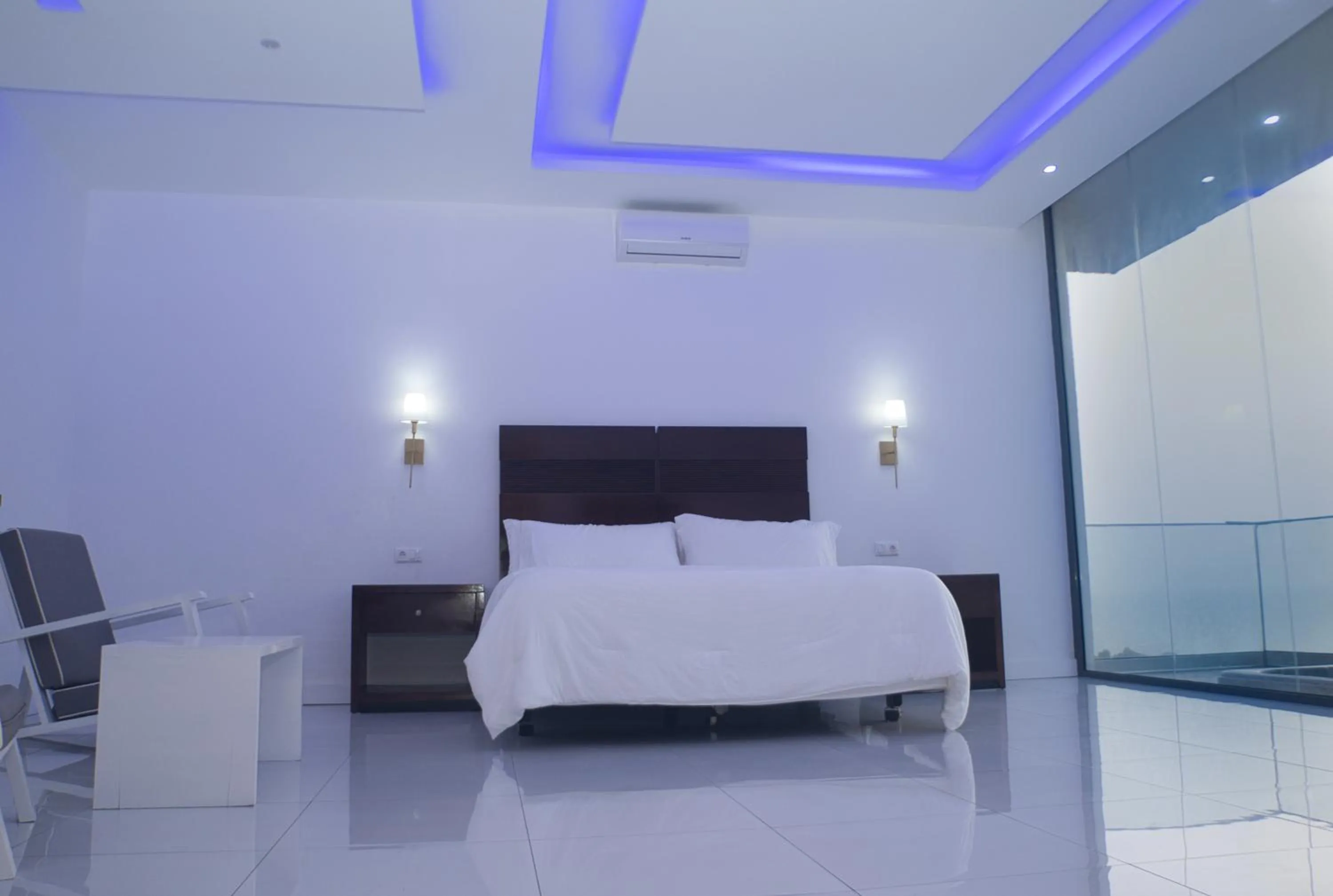 Sea view, Bed in The View Hotel CV