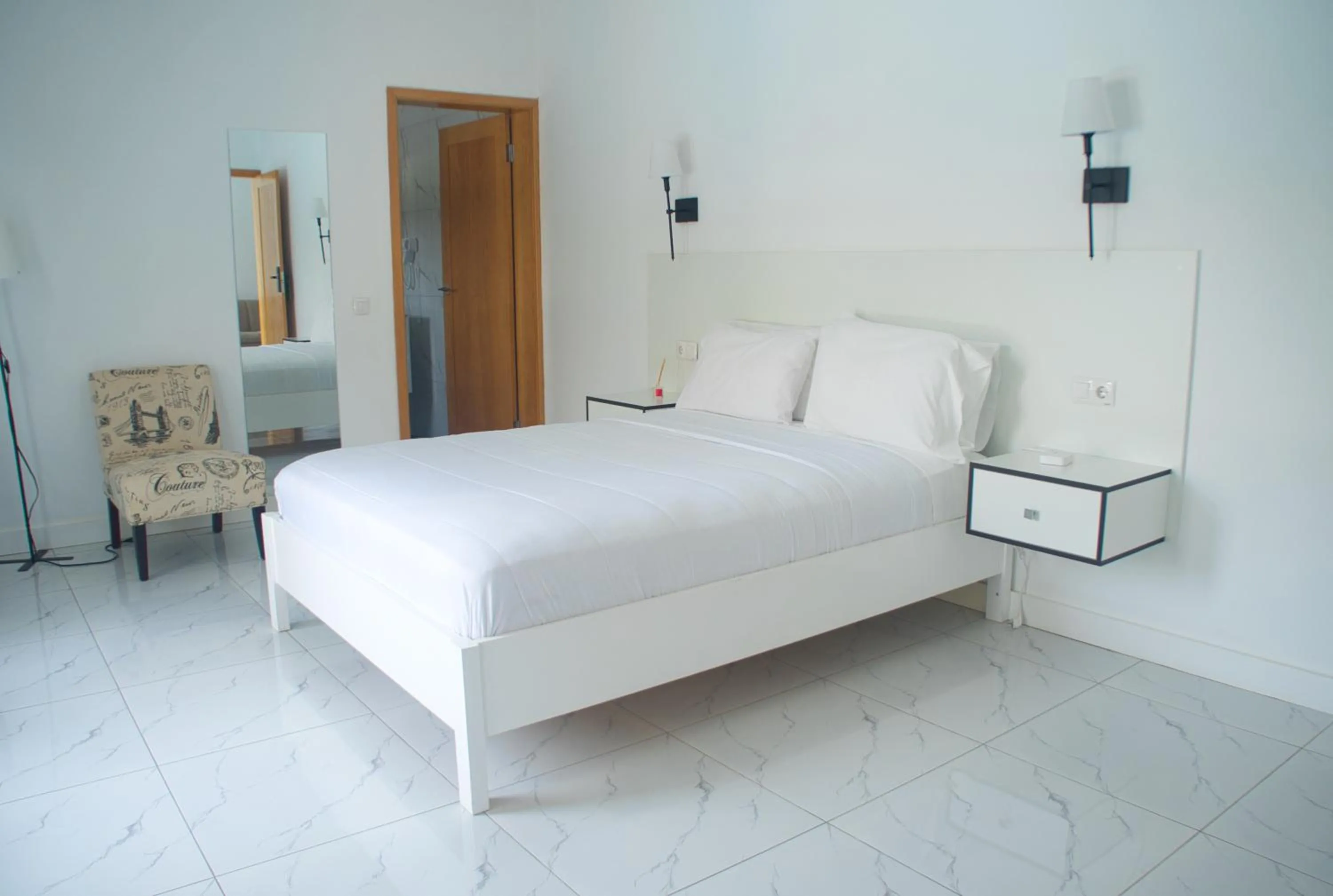 Mountain view, Bed in The View Hotel CV