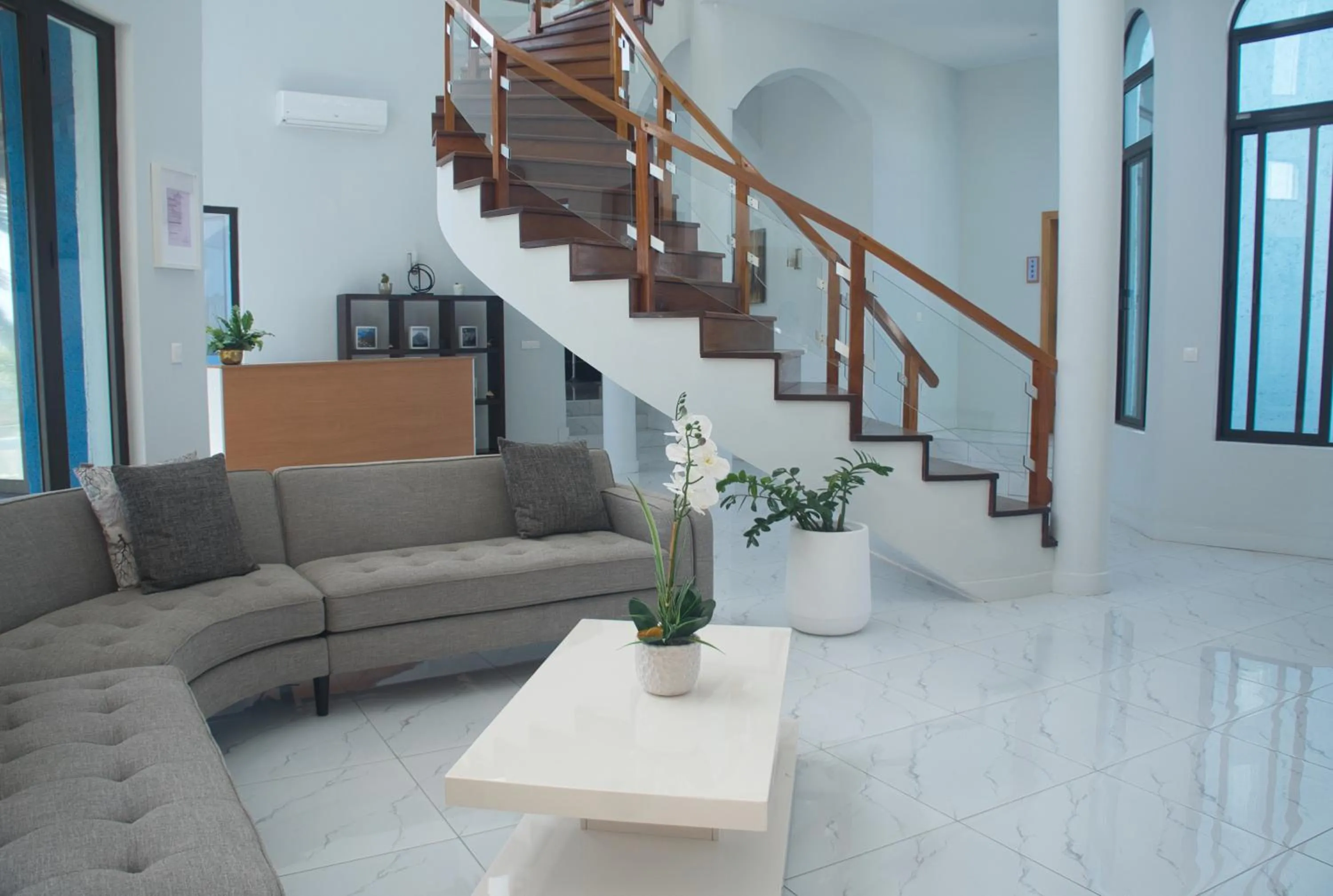 Lobby or reception in The View Hotel CV