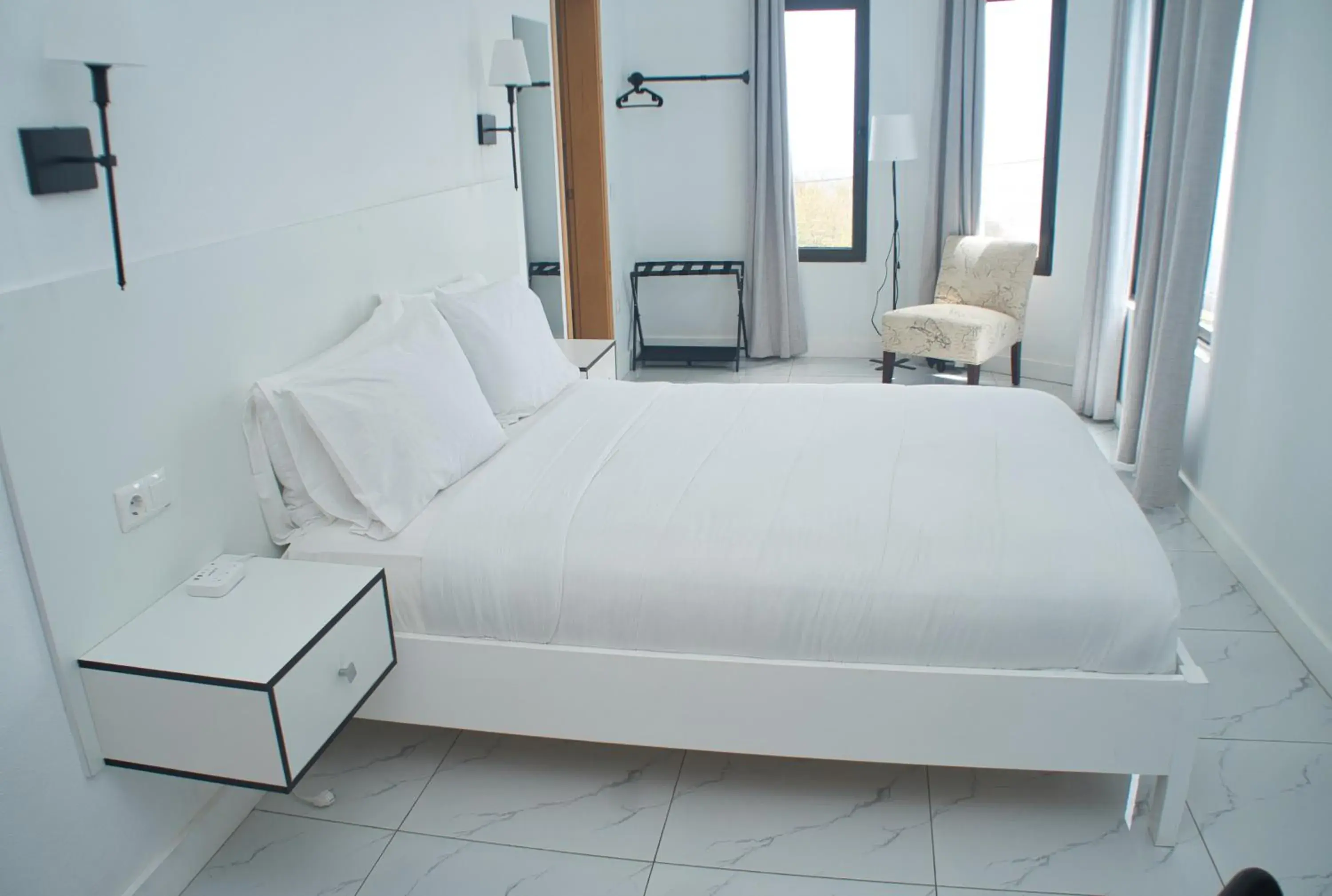 Queen Room with Sea View in The View Hotel CV Queen Room with Sea View in The View Hotel CV