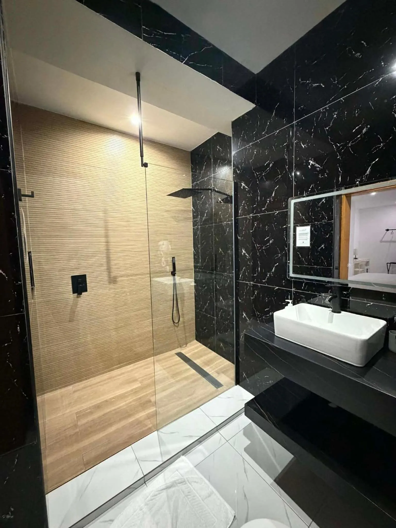 The View Hotel CV