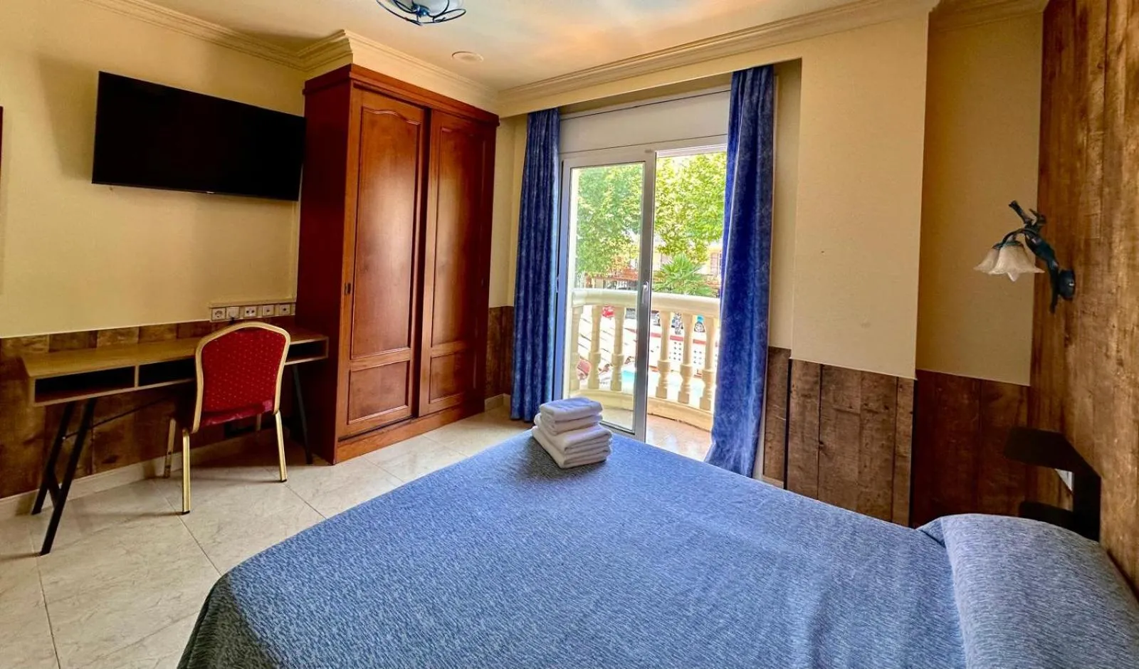 Deluxe Quadruple Room - single occupancy in Hotel Portofino