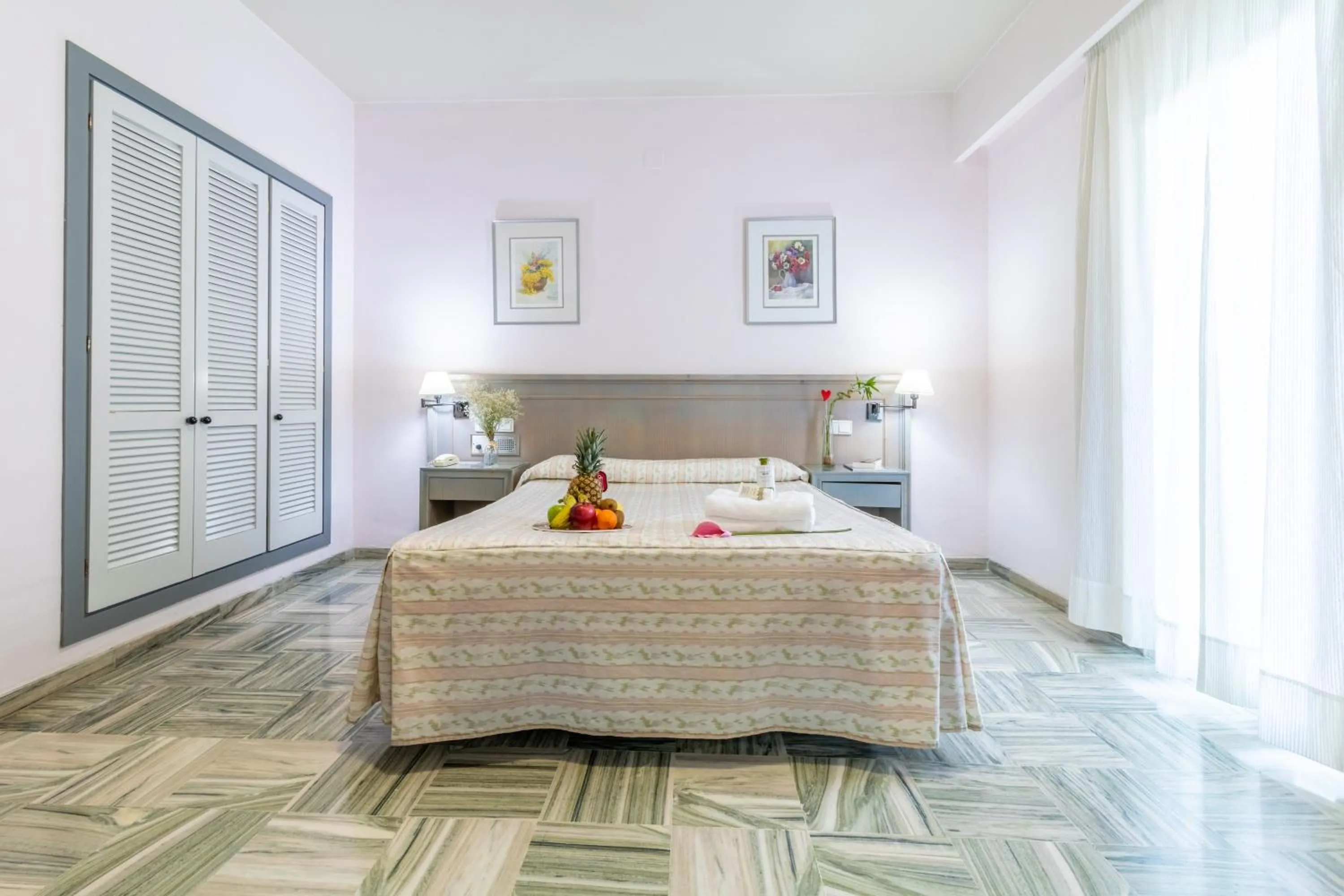 Bed in Hotel Abades Manzanil