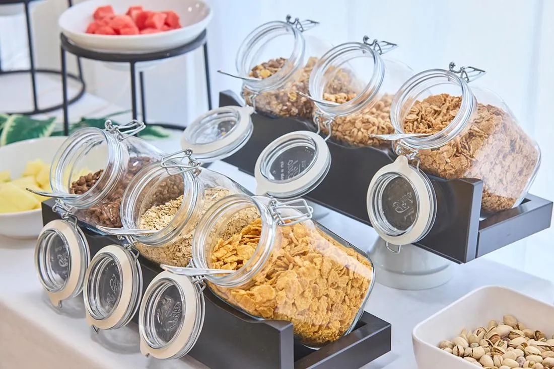 Buffet breakfast in Welikehotel Fenix