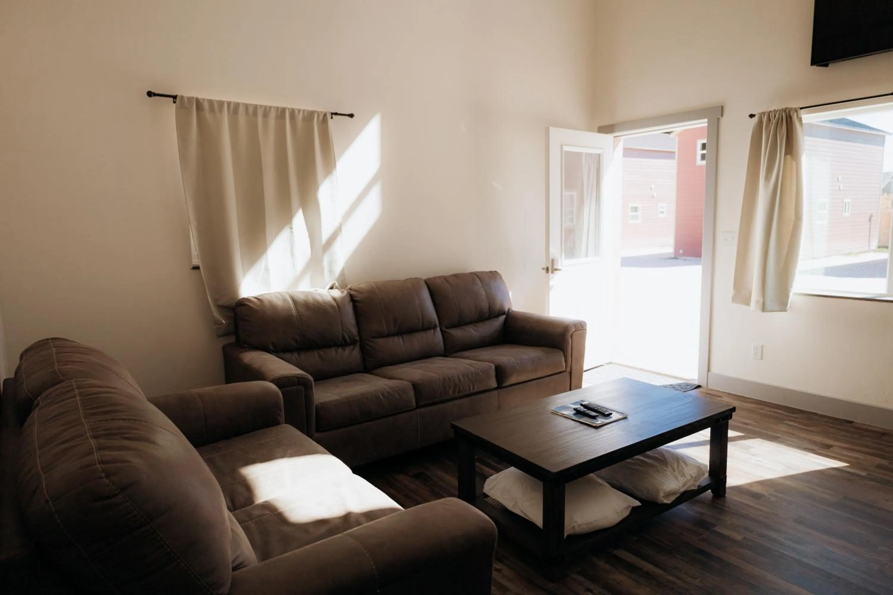 Living room in The IronHorse Inn