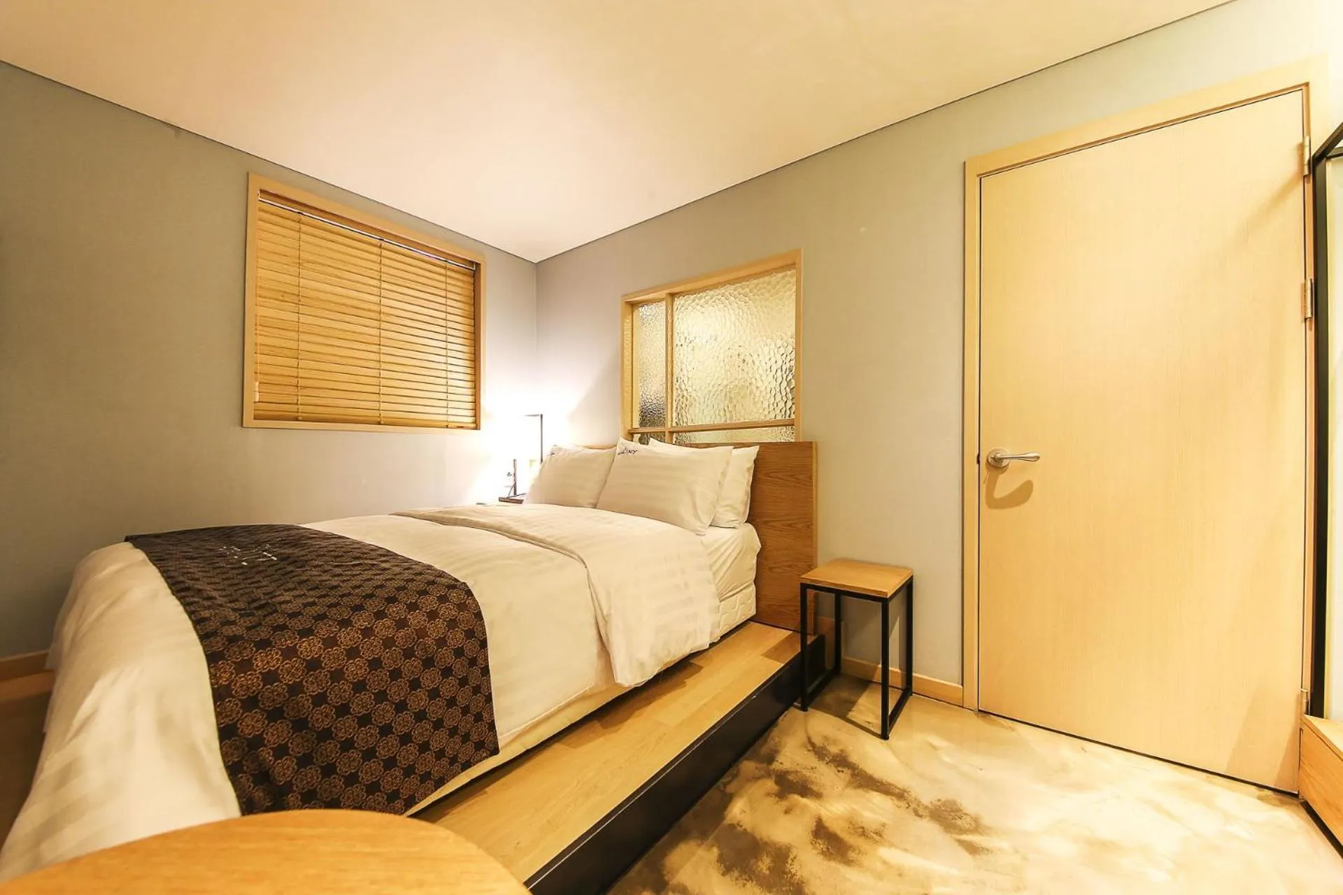 Bed in Yeongdeungpo Station New York Hotel