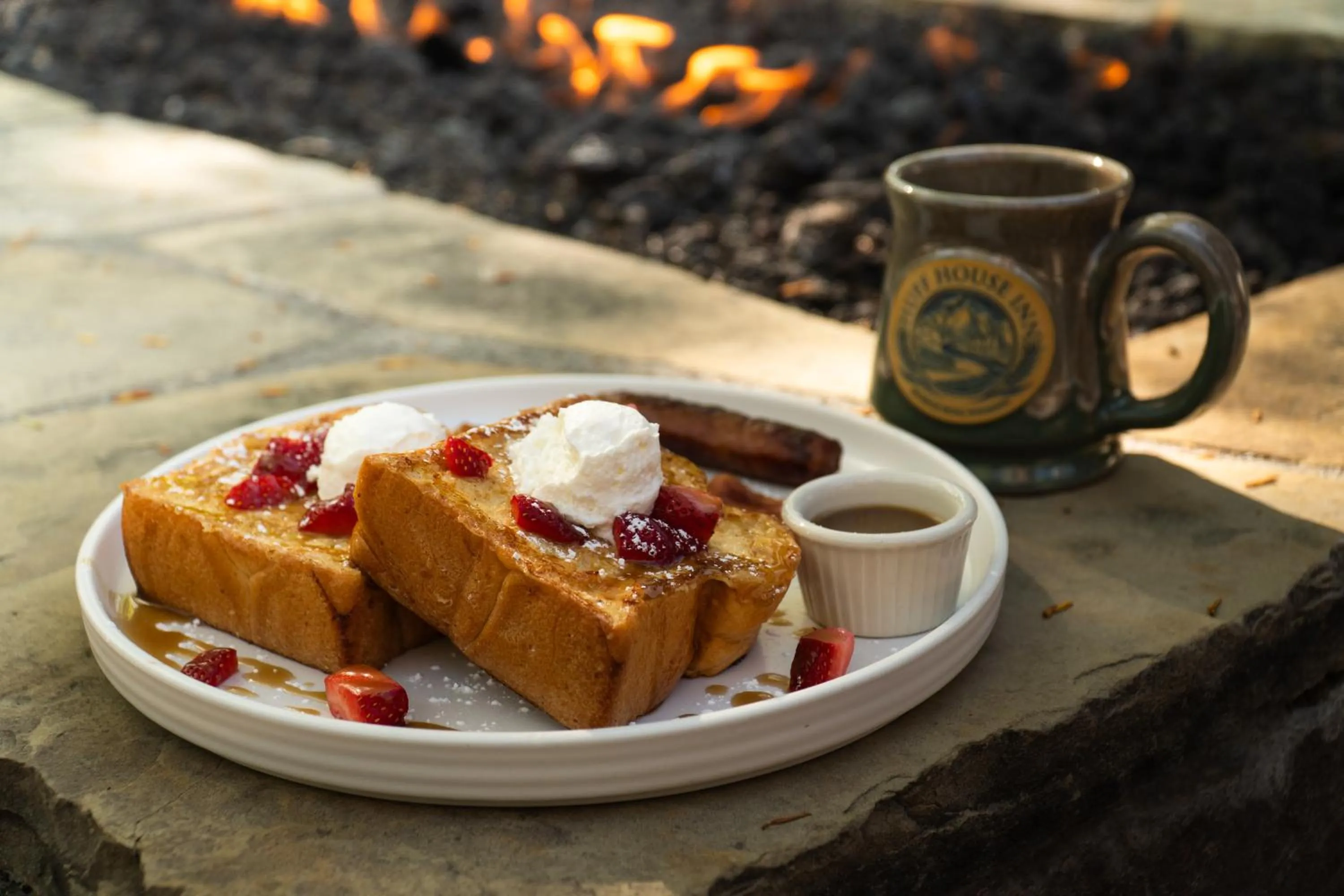 Restaurant/places to eat in Huff House Inn and Cabins