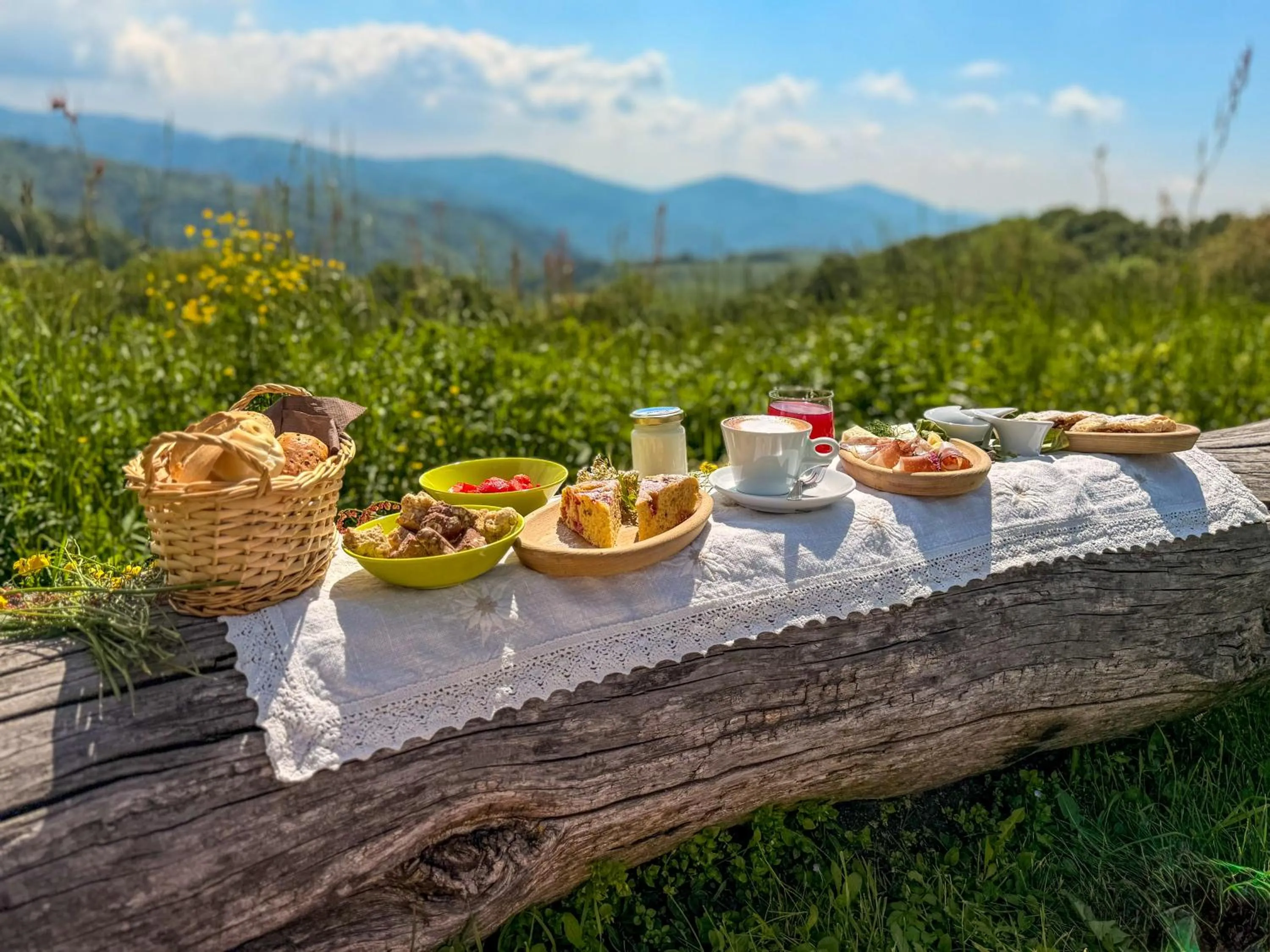 Breakfast in Malga Zebari