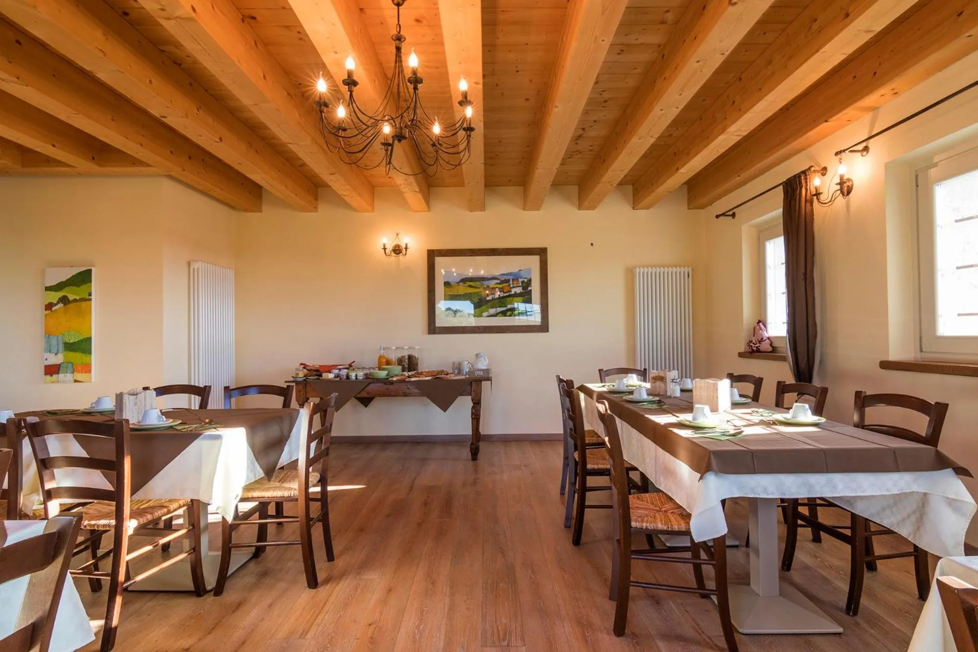 Buffet breakfast in Malga Zebari