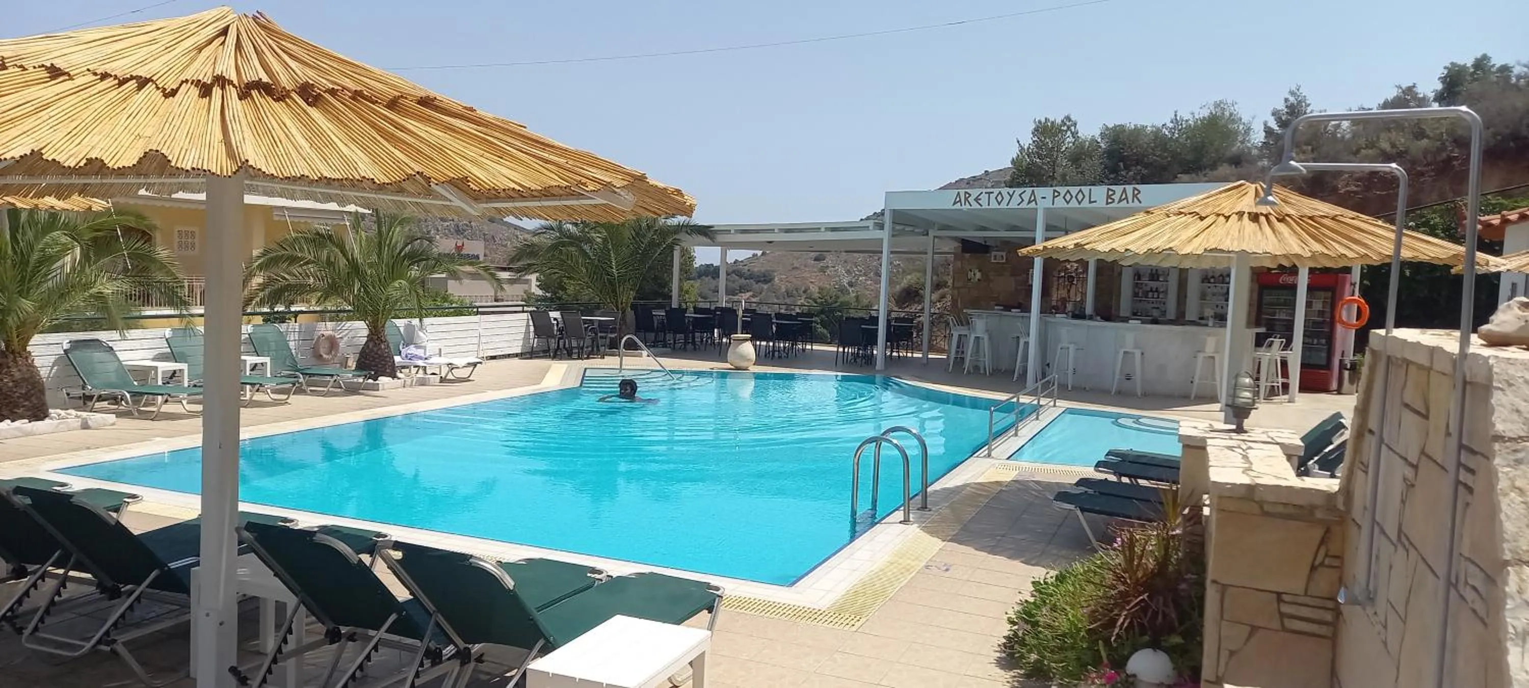 Swimming pool in Aretousa